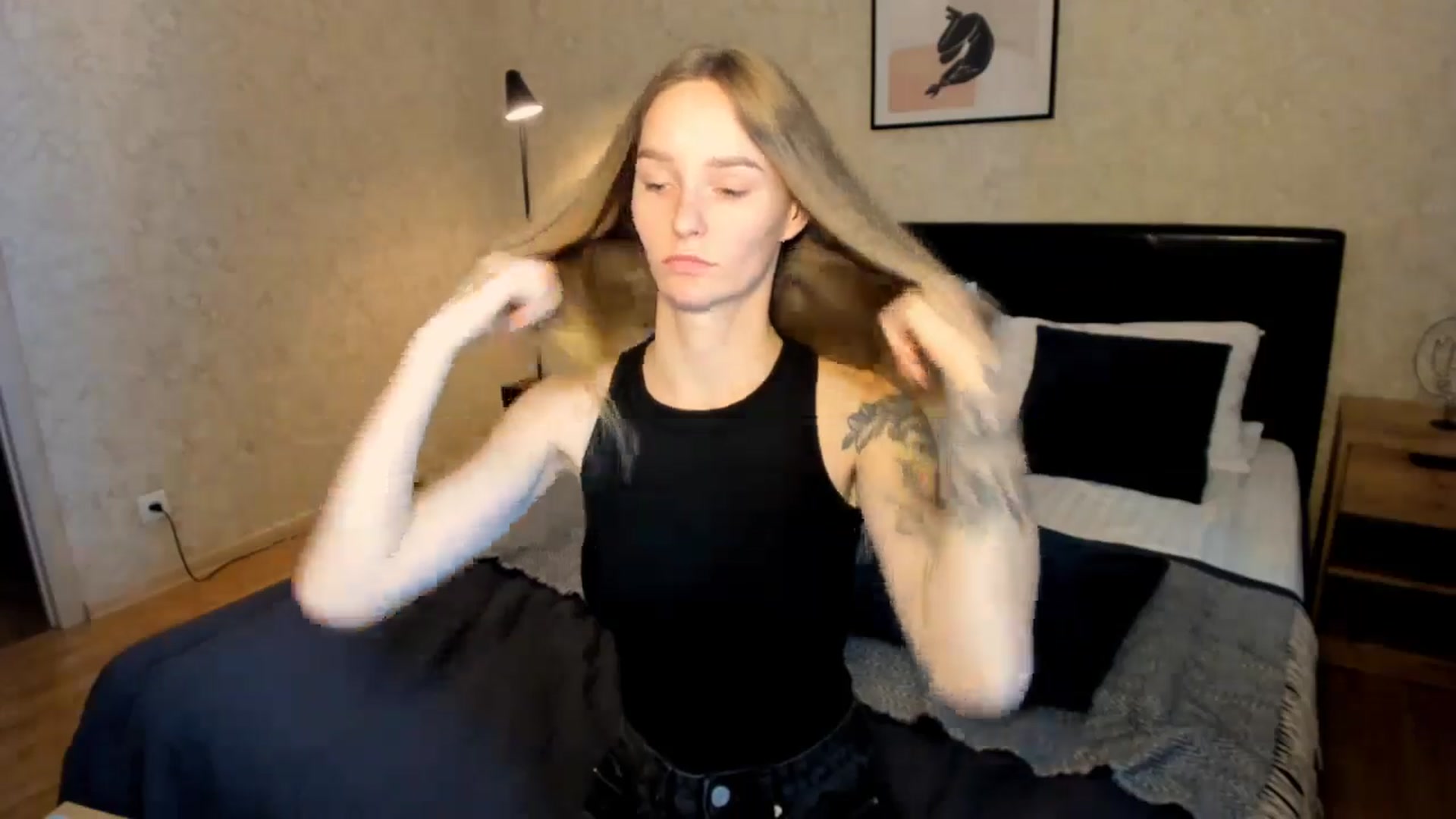 Gallery image thumbnail from Miliain's myfreecams stream on, 08/06/2025, 08:37 image 6 of 20