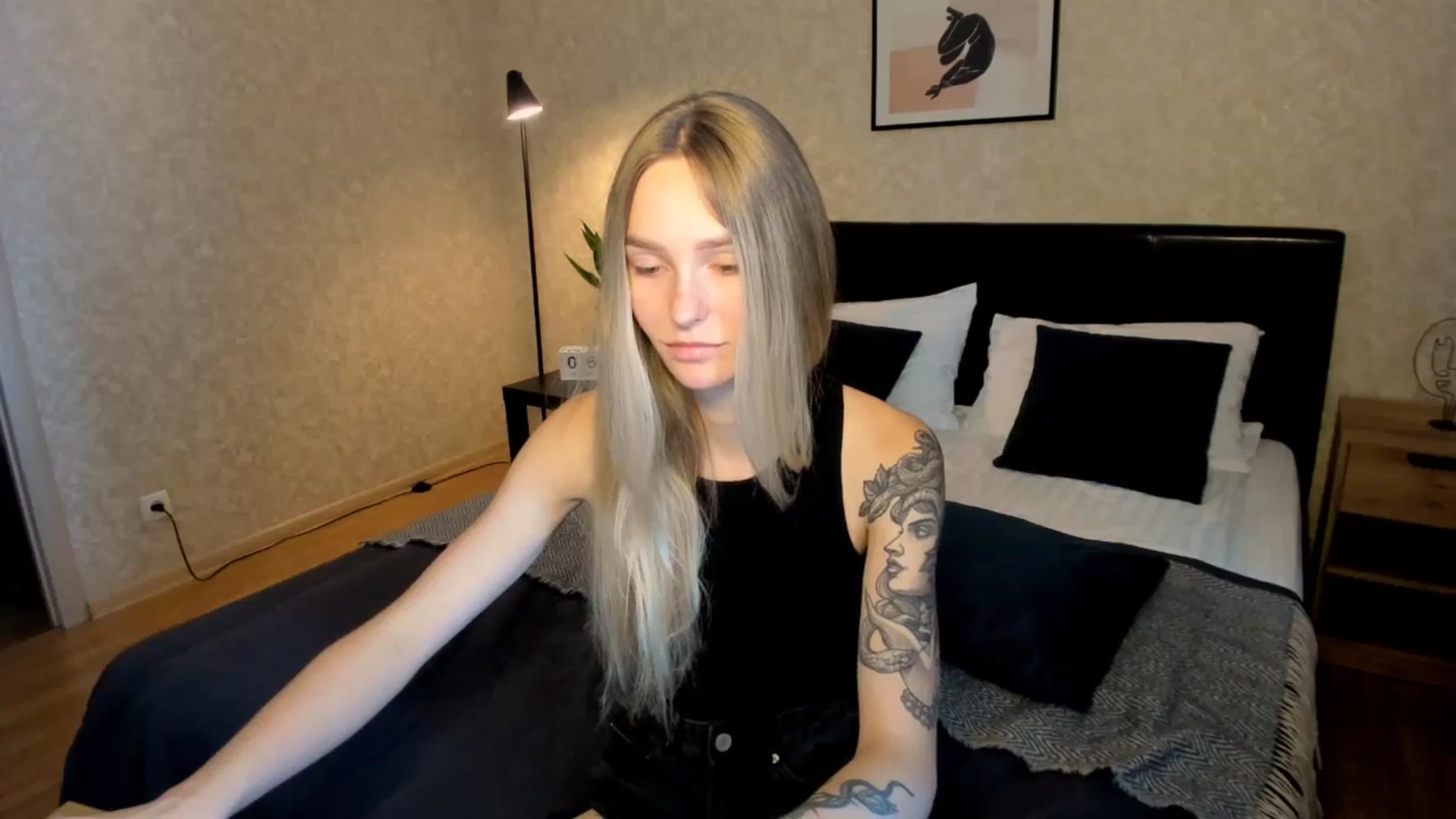 Gallery image thumbnail from Miliain's myfreecams stream on, 08/06/2025, 08:37 image 12 of 20