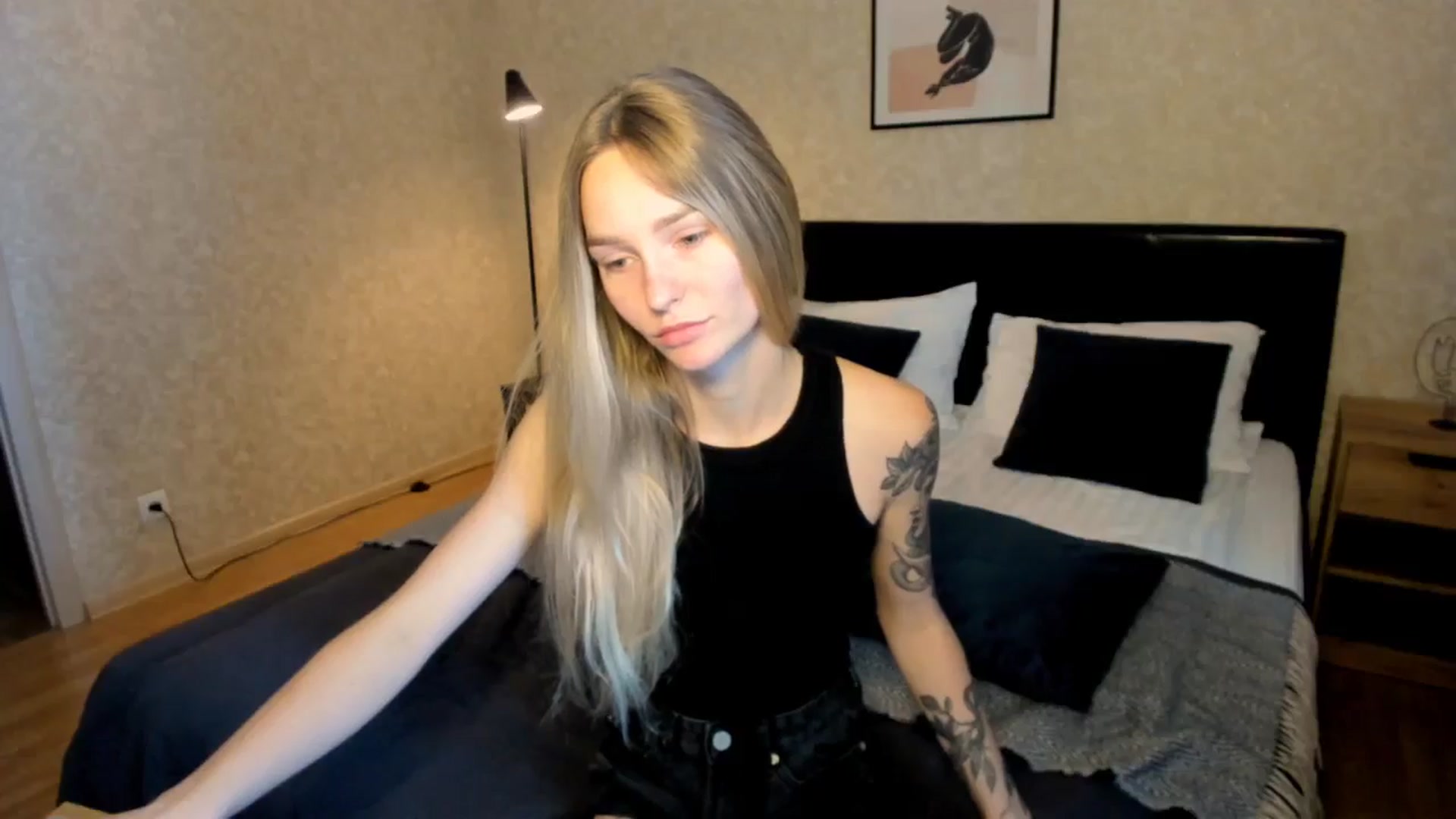 Gallery image thumbnail from Miliain's myfreecams stream on, 08/06/2025, 08:37 image 11 of 20