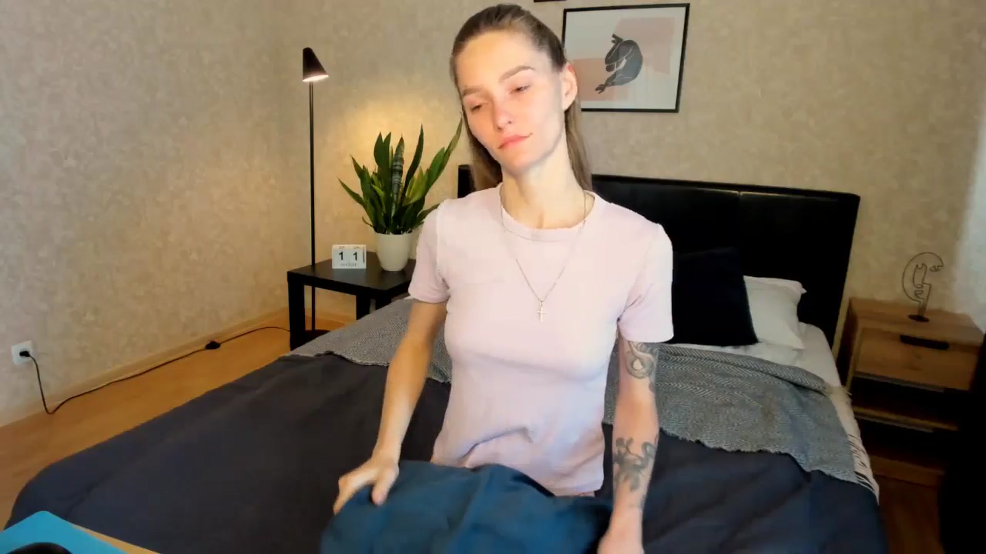 Gallery image thumbnail from Miliain's myfreecams stream on, 08/11/2025, 14:24 image 12 of 20