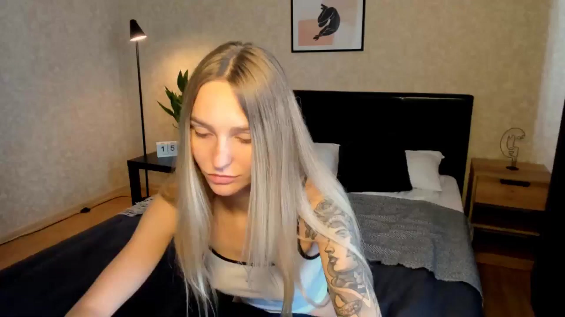 Gallery image thumbnail from Miliain's myfreecams stream on, 08/15/2025, 12:09 image 11 of 20