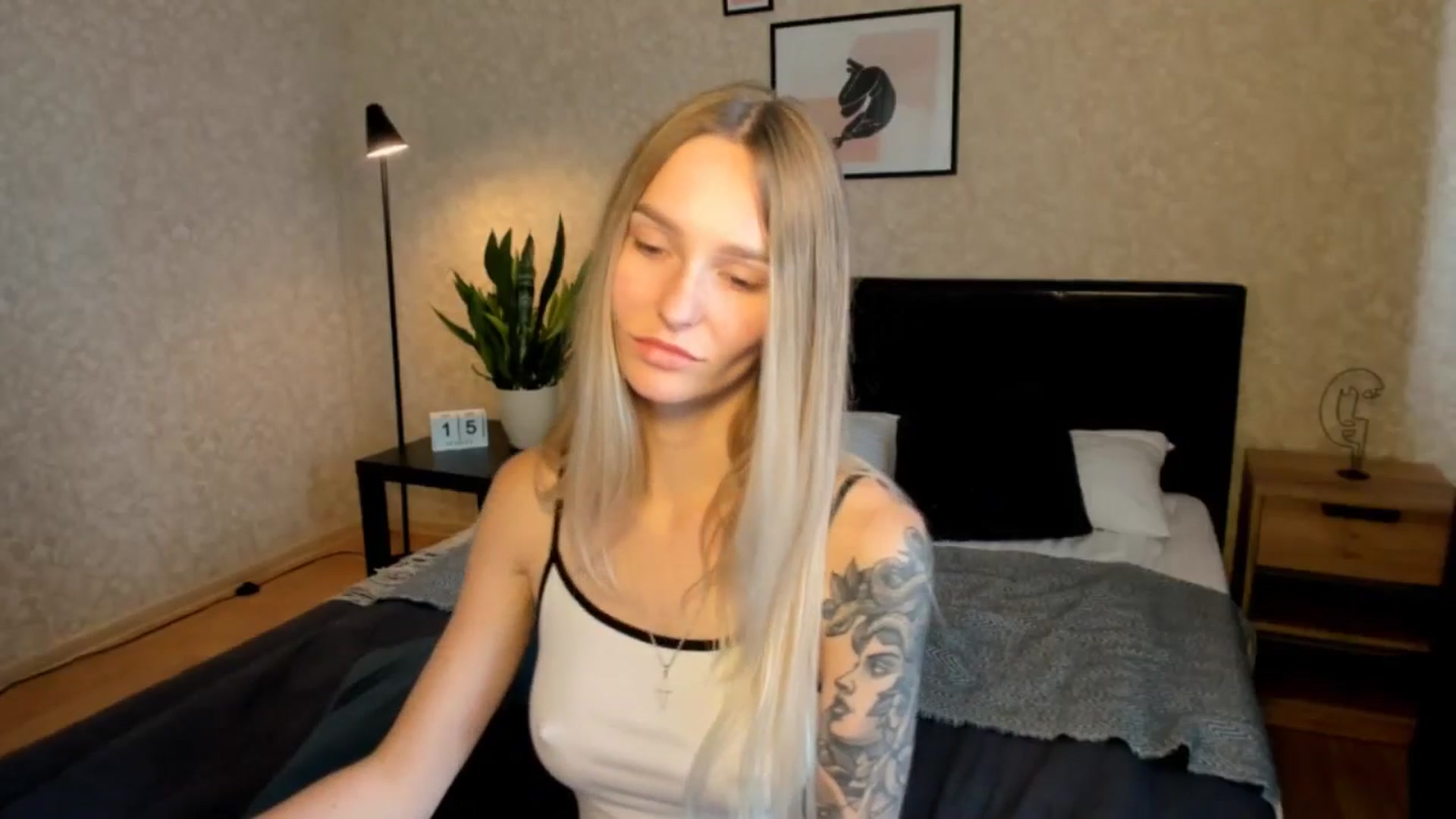 Gallery image thumbnail from Miliain's myfreecams stream on, 08/15/2025, 13:19 image 10 of 20