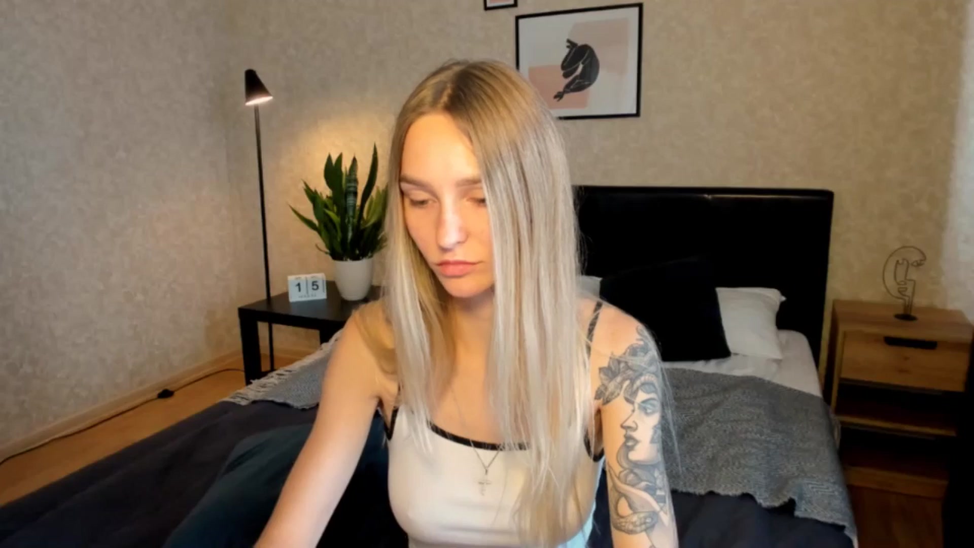 Gallery image thumbnail from Miliain's myfreecams stream on, 08/15/2025, 13:19 image 11 of 20