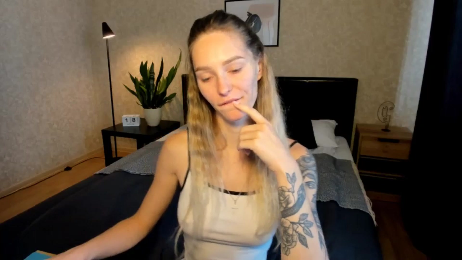 Gallery image thumbnail from Miliain's myfreecams stream on, 08/18/2025, 08:24 image 18 of 20