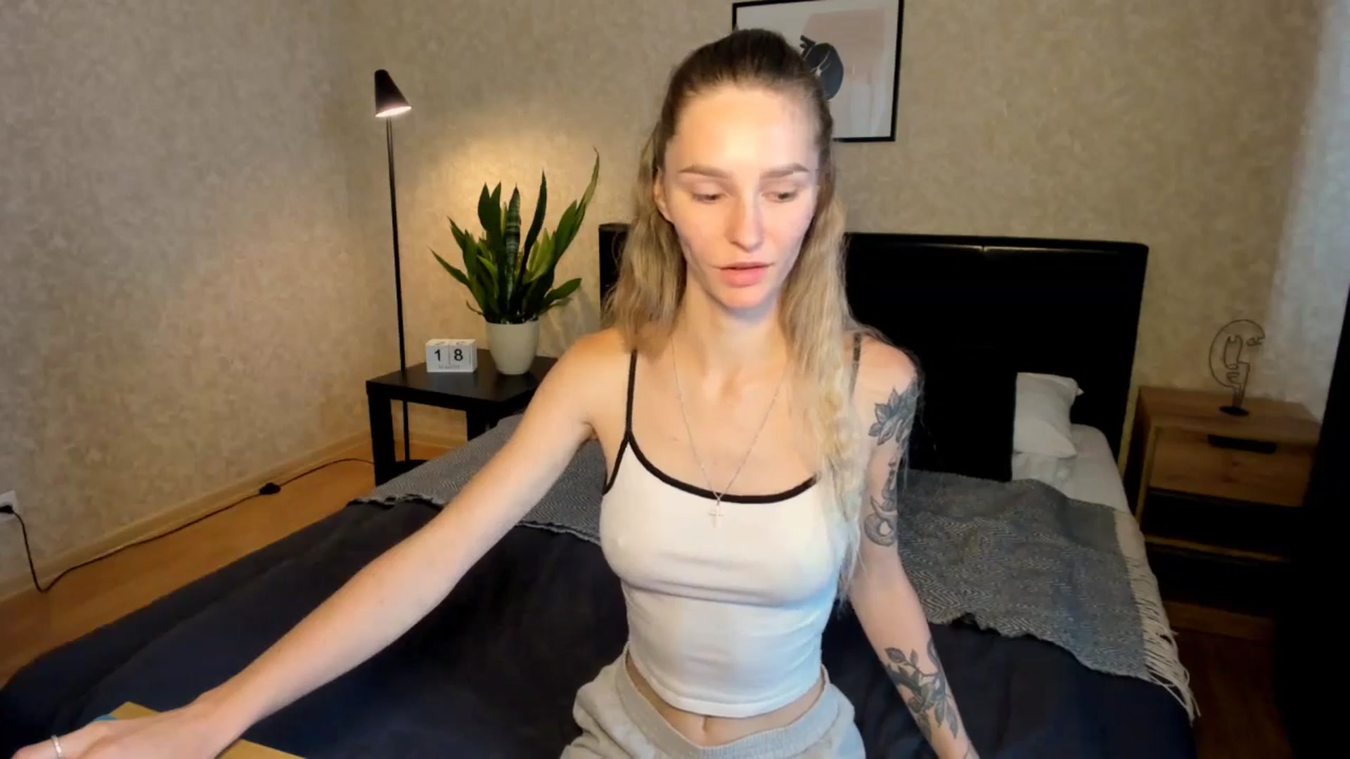 Gallery image thumbnail from Miliain's myfreecams stream on, 08/18/2025, 13:00 image 20 of 20