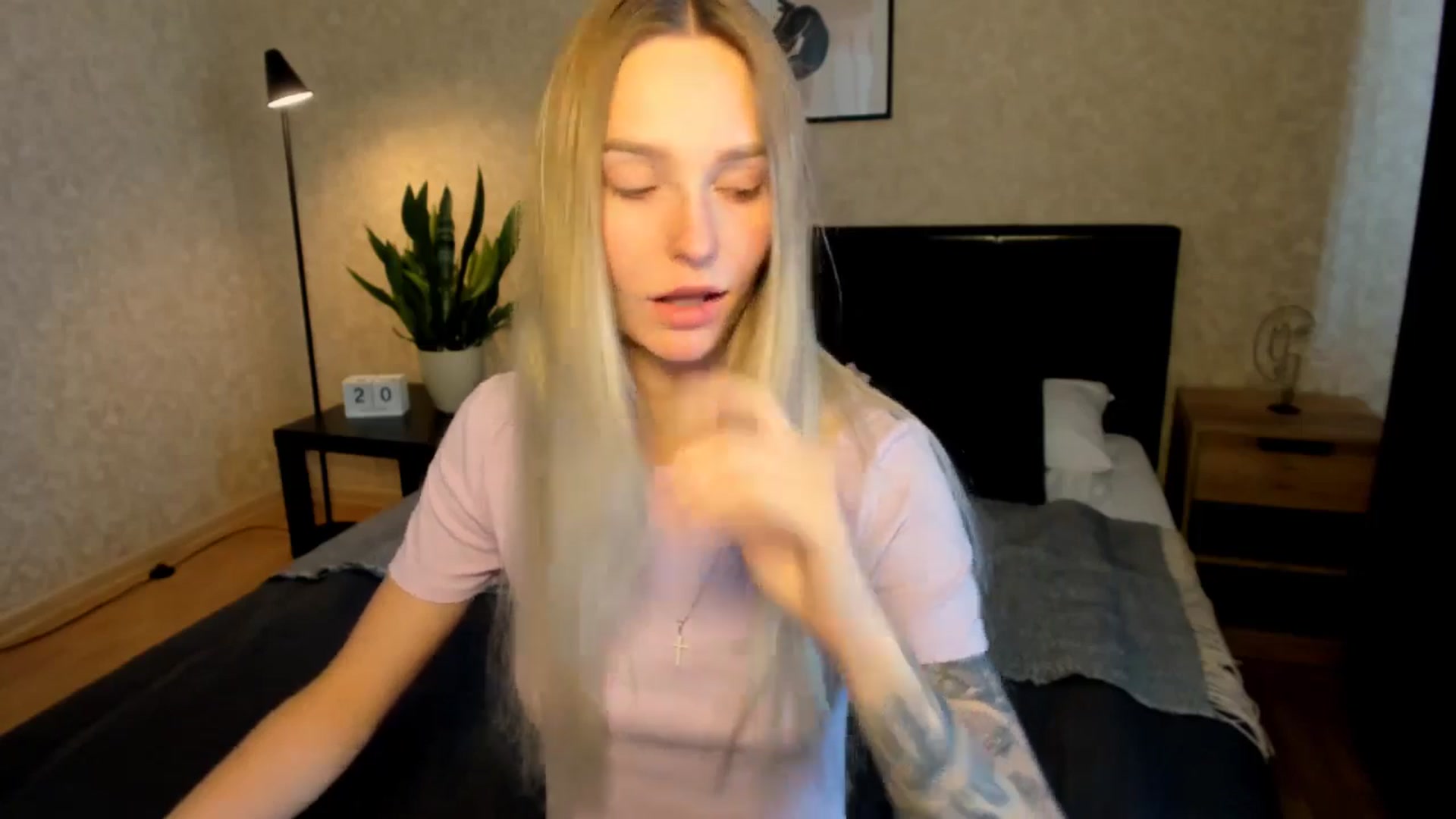 Gallery image thumbnail from Miliain's myfreecams stream on, 08/20/2025, 10:01 image 13 of 20