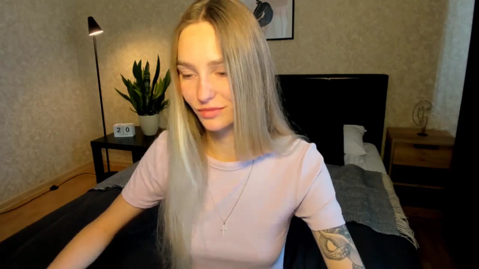 Gallery image thumbnail from Miliain's myfreecams stream on, 08/20/2025, 10:01 image 11 of 20