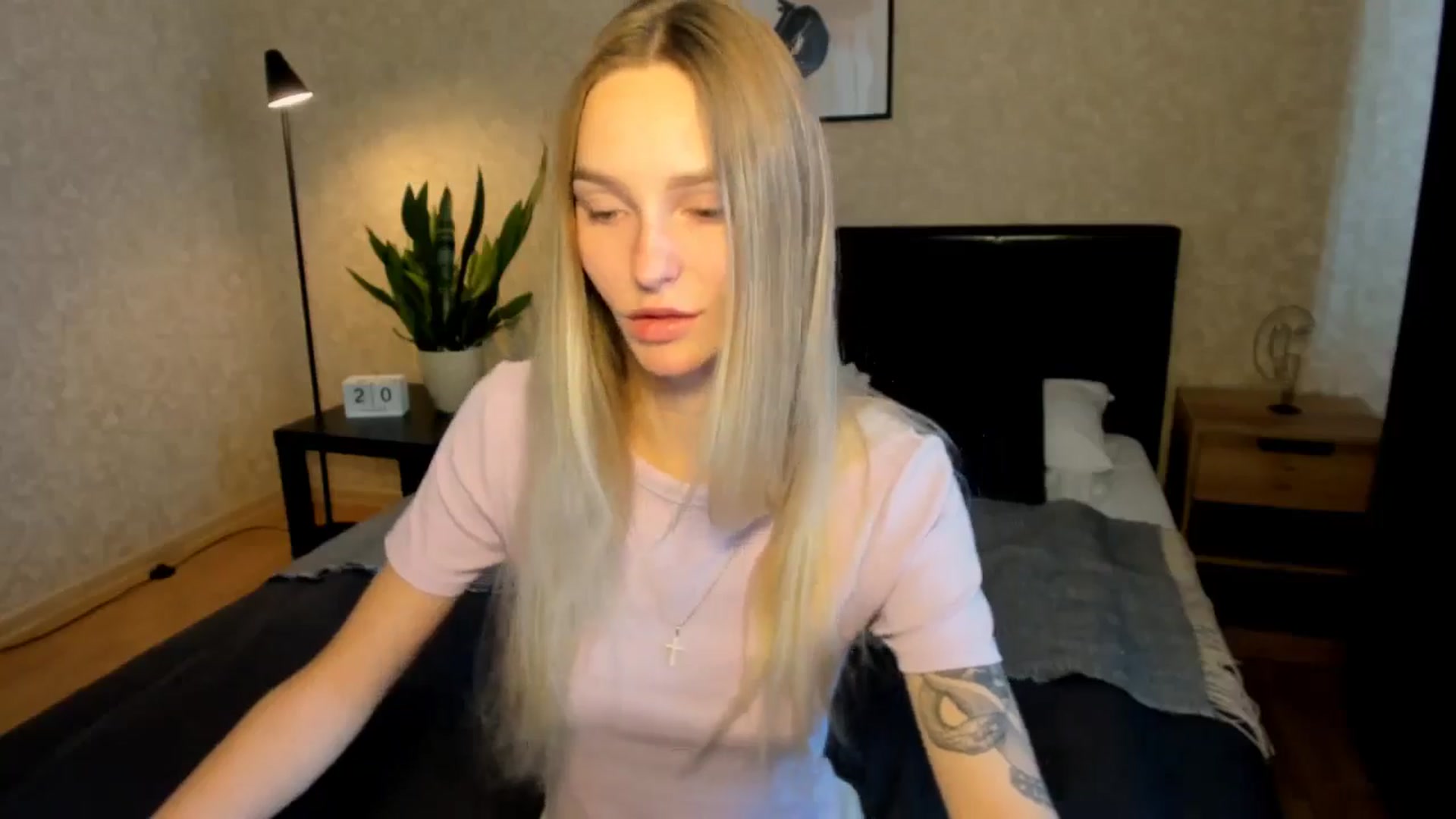 Gallery image thumbnail from Miliain's myfreecams stream on, 08/20/2025, 10:01 image 19 of 20