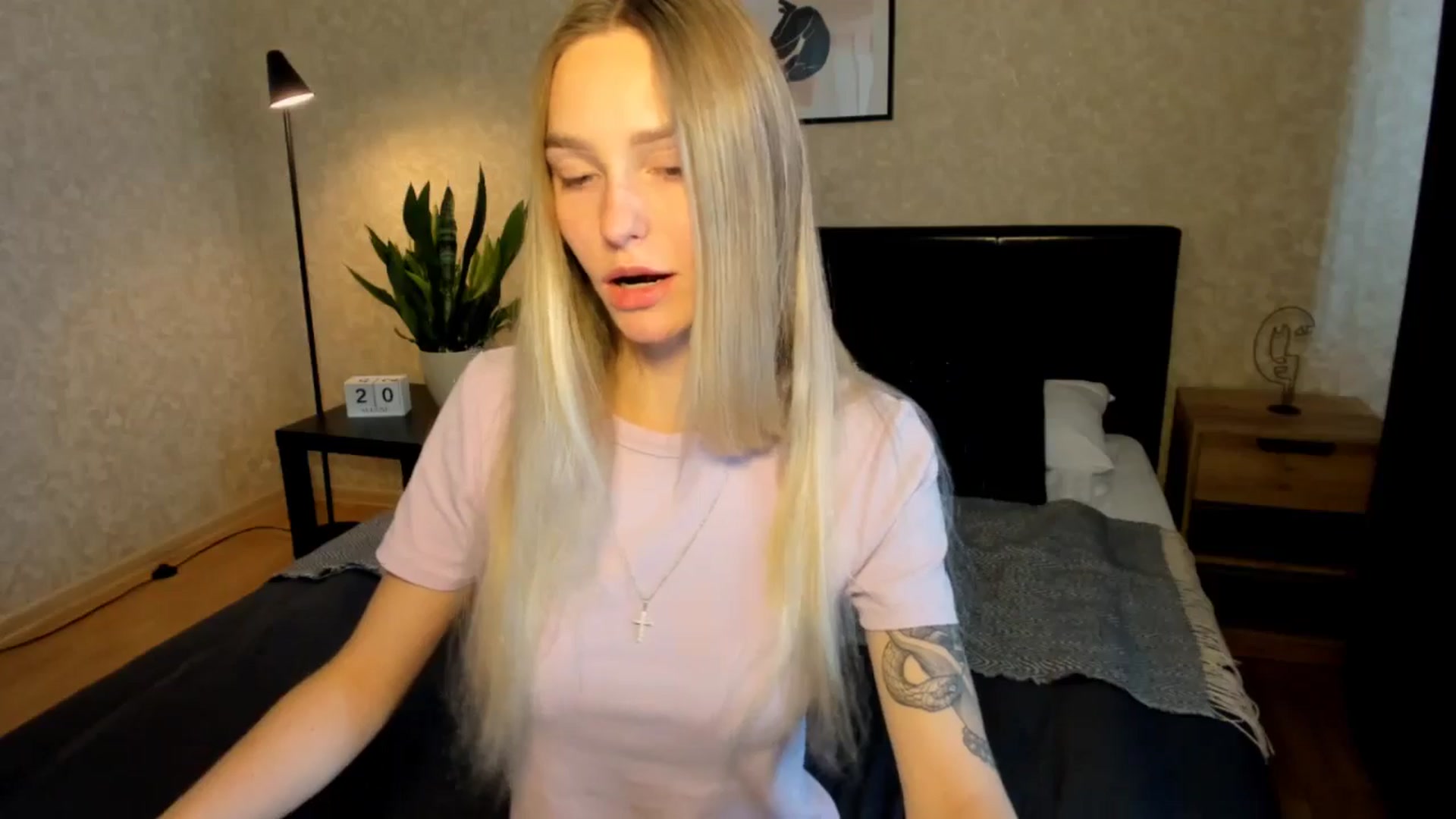 Gallery image thumbnail from Miliain's myfreecams stream on, 08/20/2025, 10:01 image 14 of 20