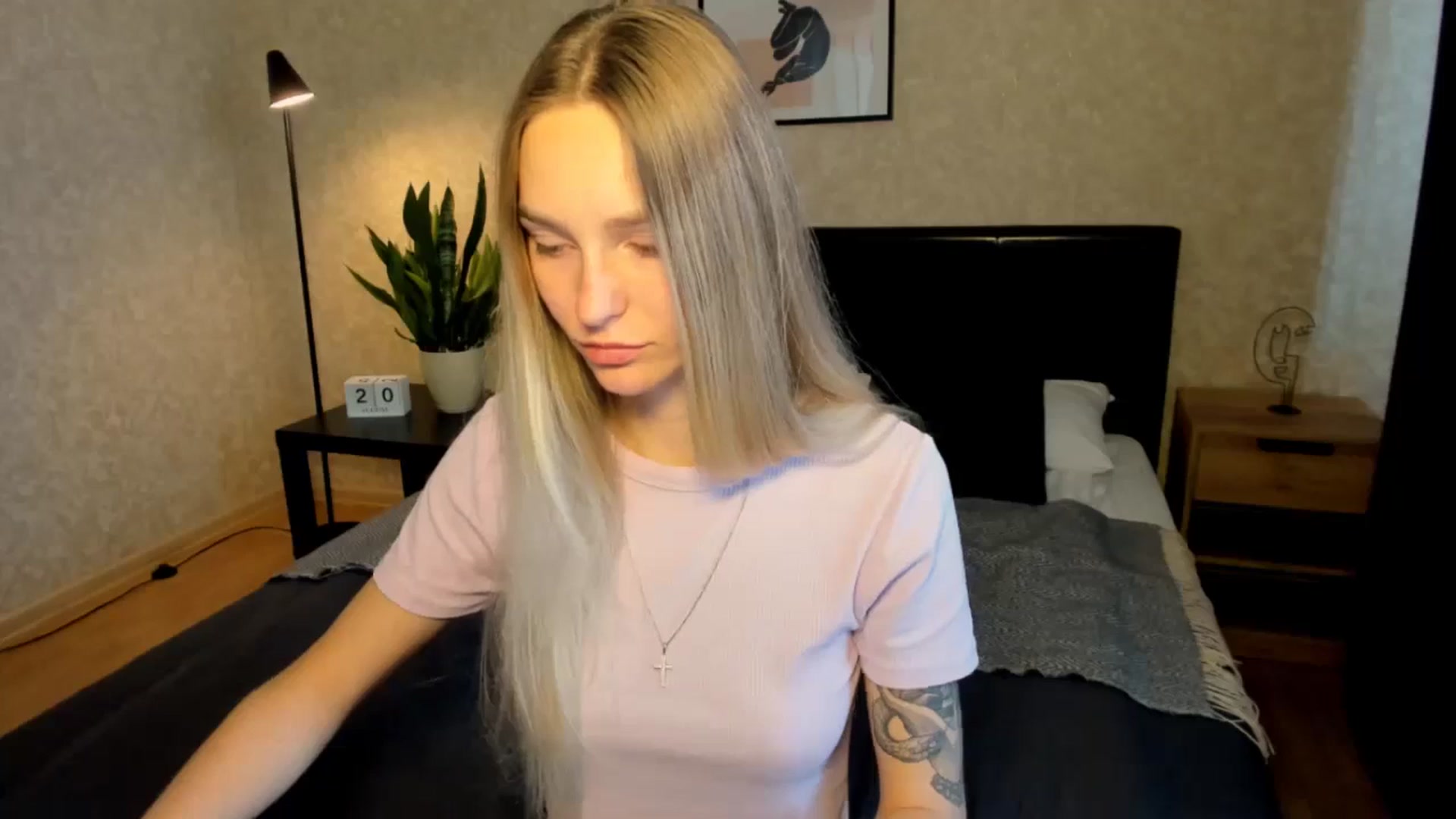 Gallery image thumbnail from Miliain's myfreecams stream on, 08/20/2025, 10:01 image 12 of 20