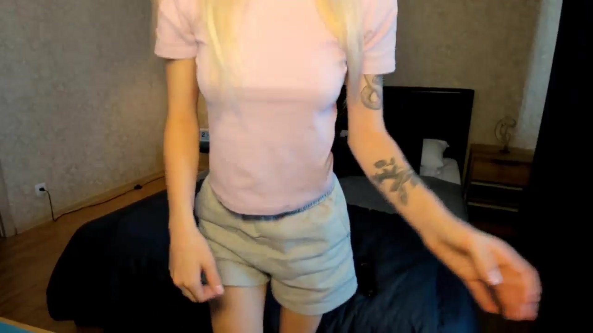 Gallery image thumbnail from Miliain's myfreecams stream on, 08/20/2025, 10:57 image 5 of 20