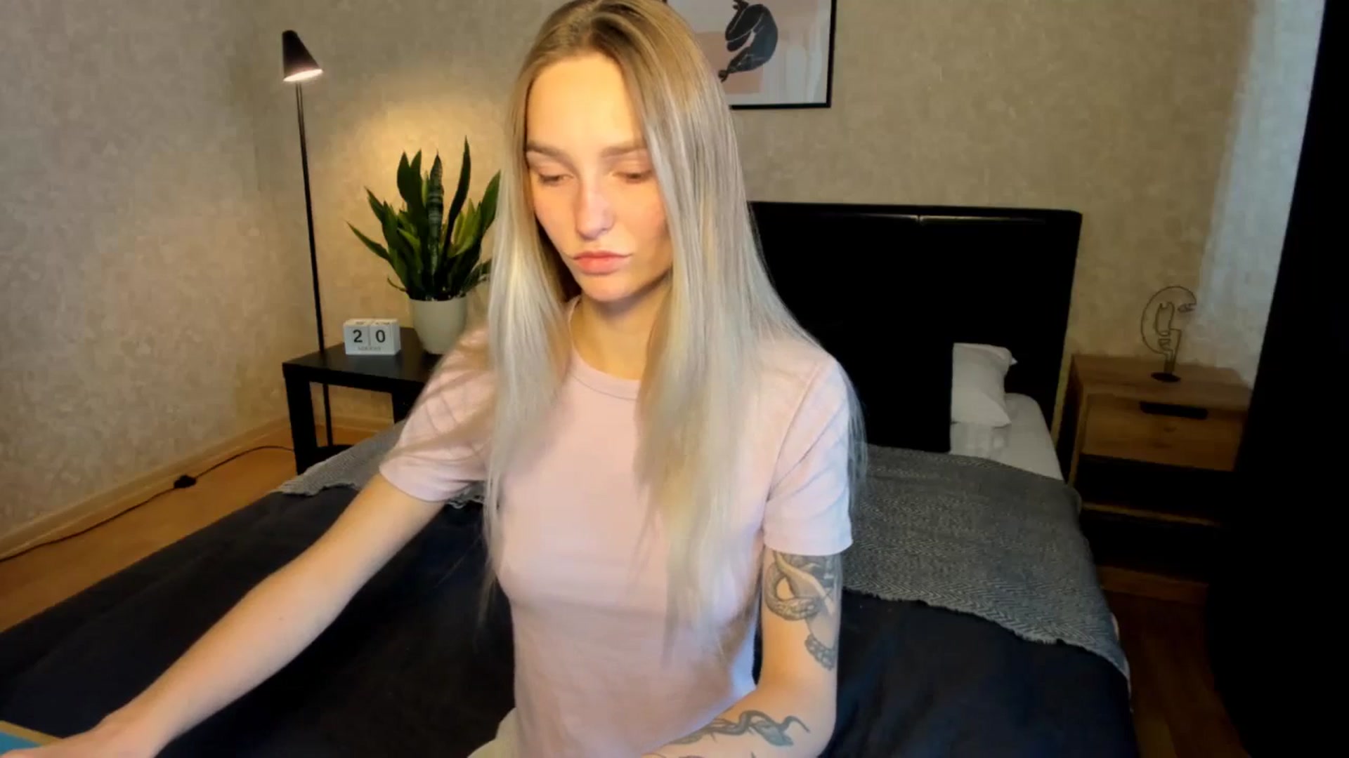 Gallery image thumbnail from Miliain's myfreecams stream on, 08/20/2025, 10:57 image 2 of 20