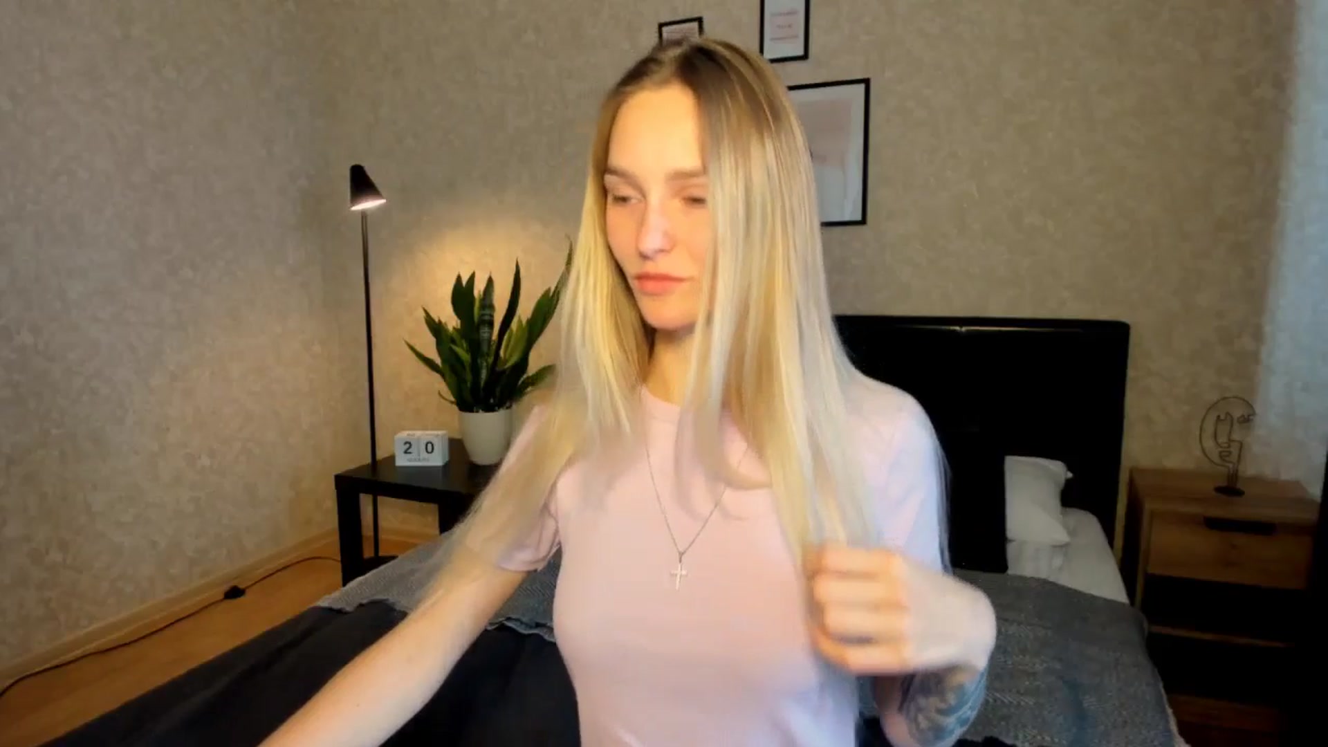 Gallery image thumbnail from Miliain's myfreecams stream on, 08/20/2025, 12:56 image 7 of 20