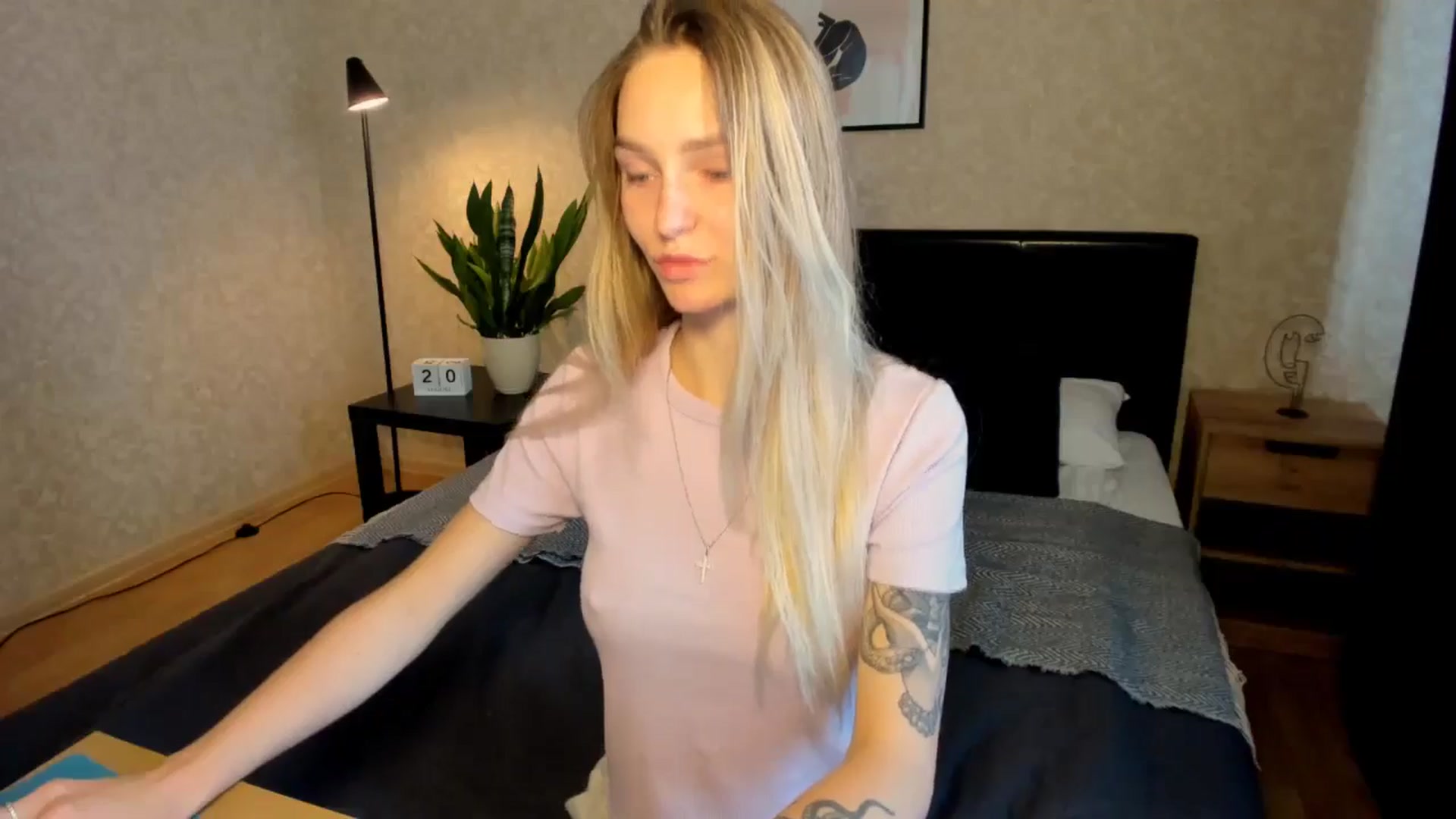 Gallery image thumbnail from Miliain's myfreecams stream on, 08/20/2025, 12:56 image 16 of 20