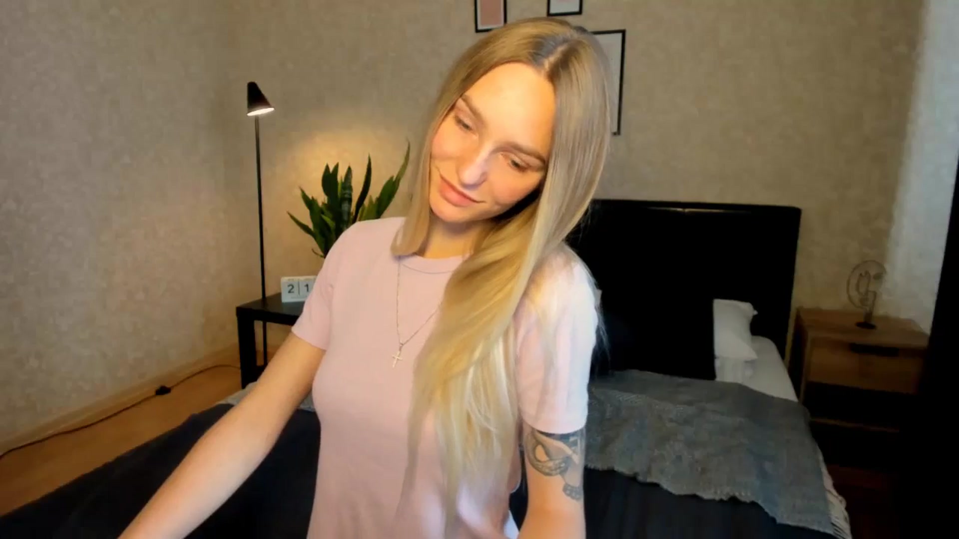 Gallery image thumbnail from Miliain's myfreecams stream on, 08/21/2025, 12:53 image 20 of 20