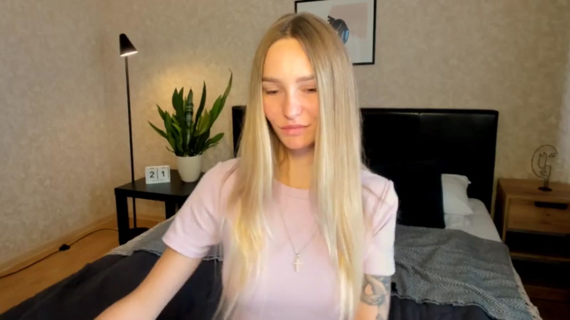 Gallery image thumbnail from Miliain's myfreecams stream on, 08/21/2025, 14:57 image 19 of 20