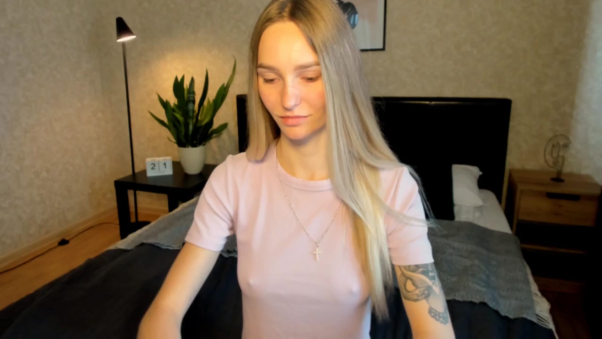 Gallery image thumbnail from Miliain's myfreecams stream on, 08/21/2025, 14:57 image 4 of 20