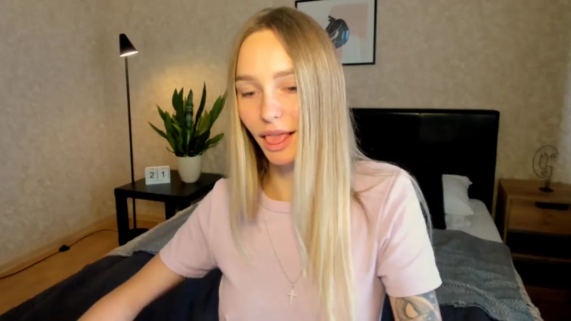 Gallery image thumbnail from Miliain's myfreecams stream on, 08/21/2025, 14:57 image 16 of 20