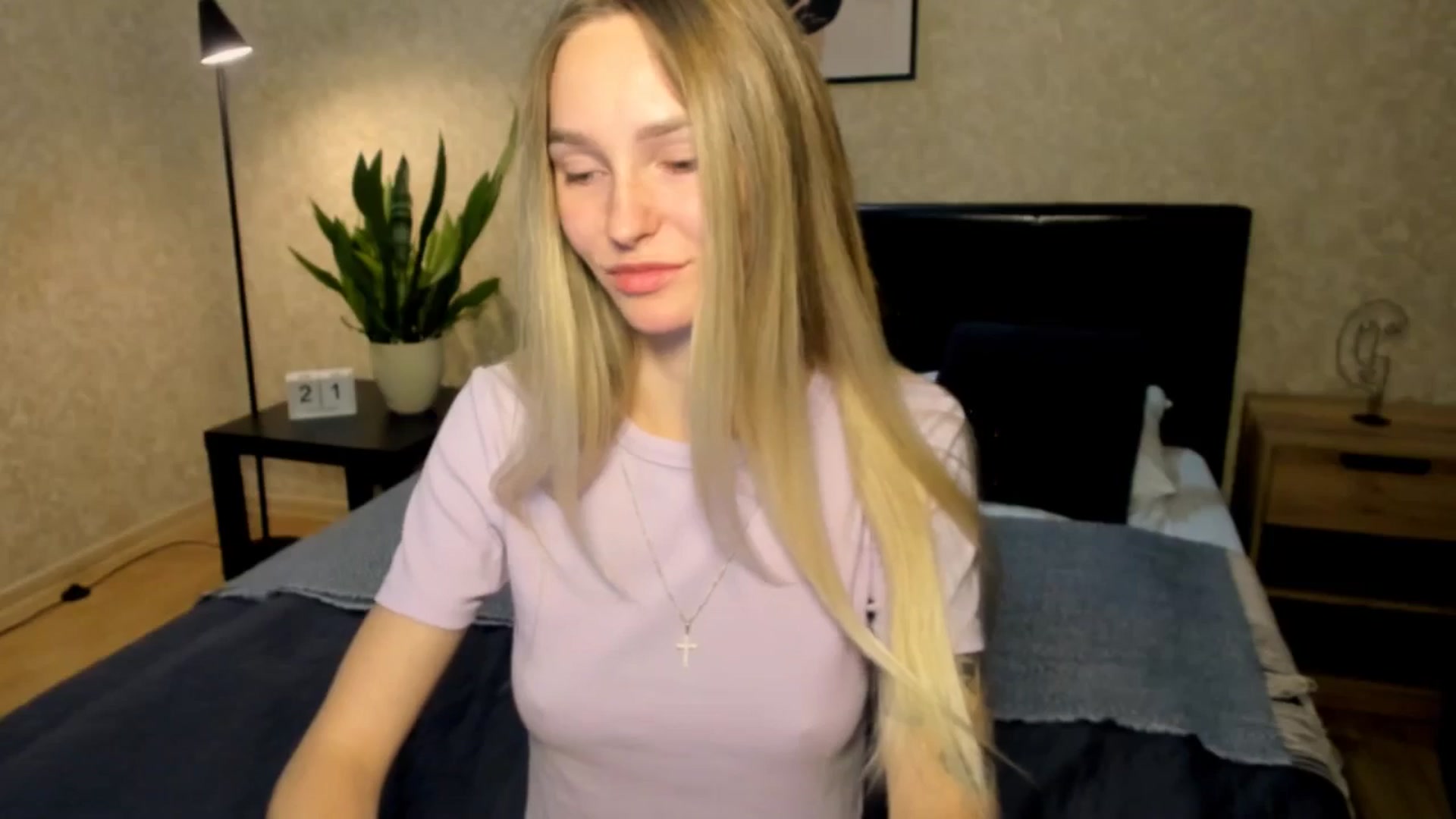 Gallery image thumbnail from Miliain's myfreecams stream on, 08/21/2025, 19:03 image 6 of 20