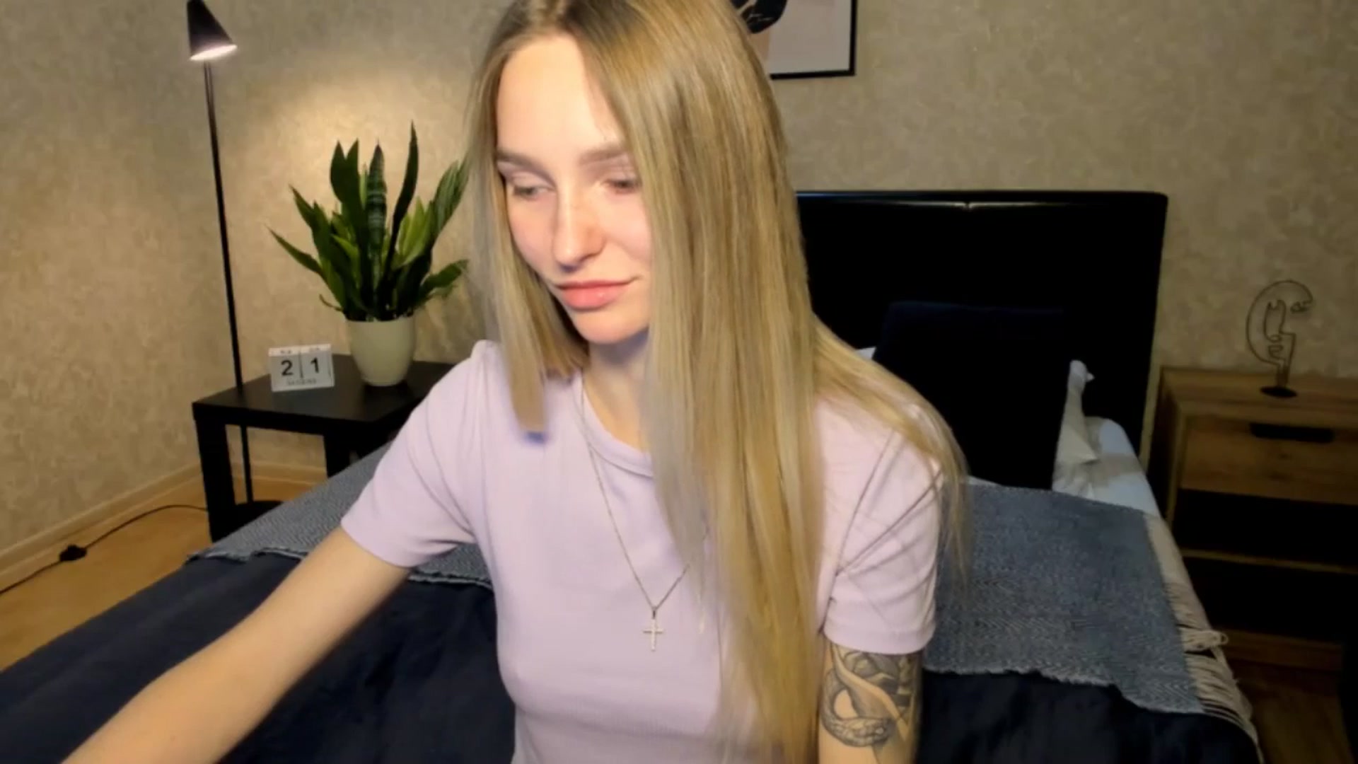 Gallery image thumbnail from Miliain's myfreecams stream on, 08/21/2025, 19:03 image 2 of 20