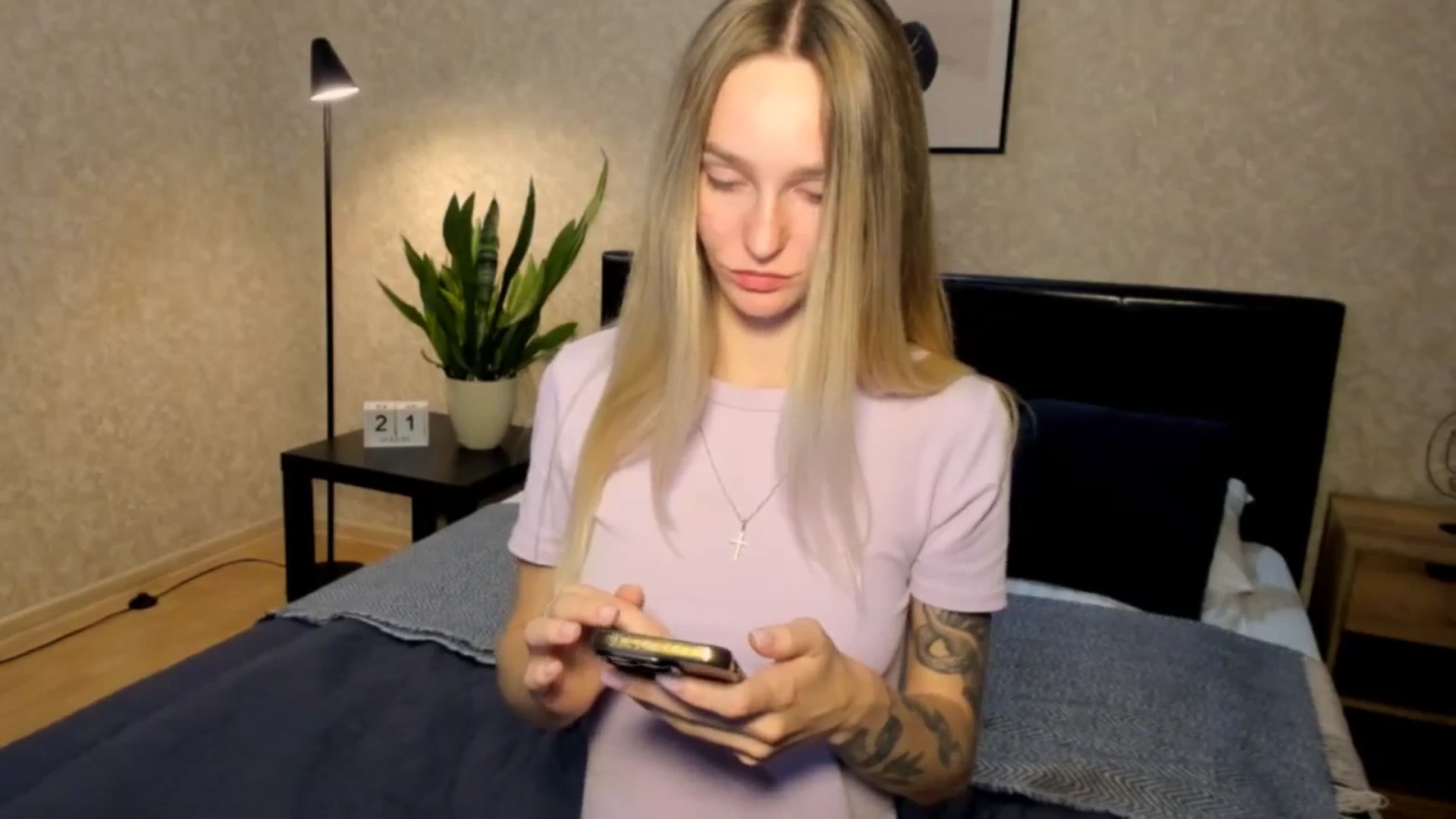 Gallery image thumbnail from Miliain's myfreecams stream on, 08/21/2025, 19:03 image 12 of 20