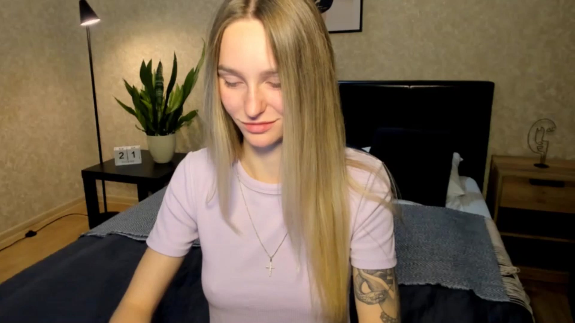 Gallery image thumbnail from Miliain's myfreecams stream on, 08/21/2025, 19:03 image 3 of 20