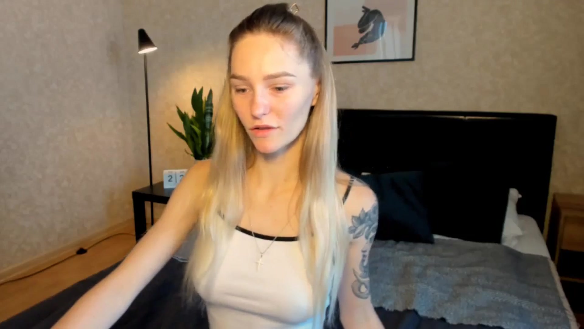Gallery image thumbnail from Miliain's myfreecams stream on, 08/22/2025, 06:15 image 12 of 20