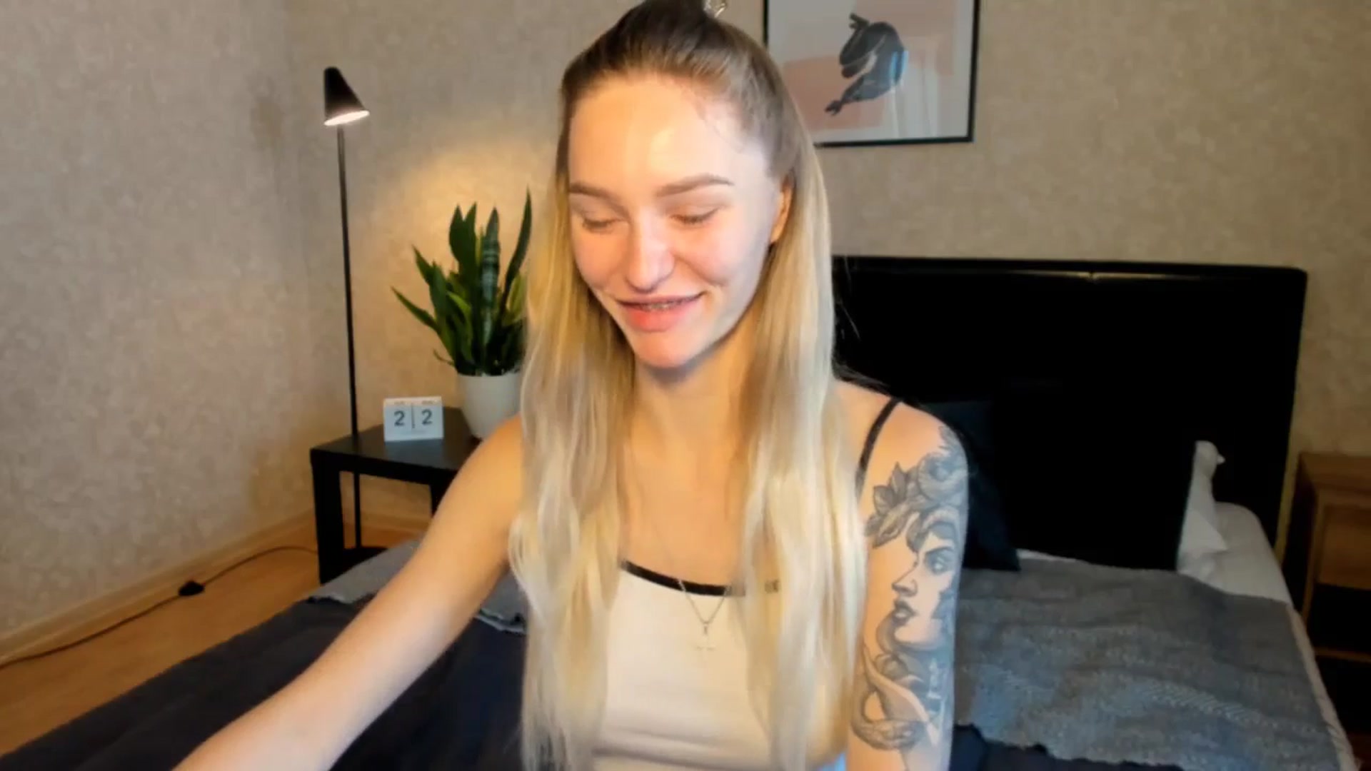 Gallery image thumbnail from Miliain's myfreecams stream on, 08/22/2025, 06:15 image 18 of 20