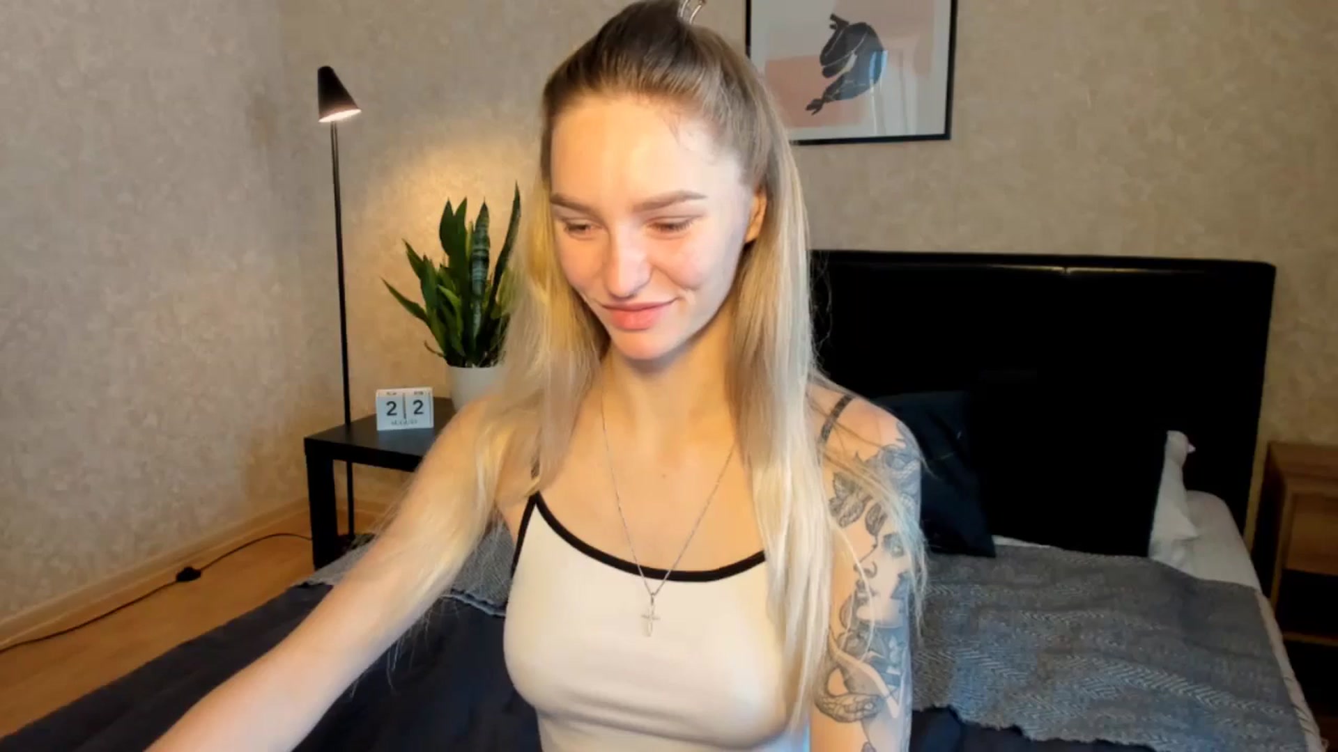 Gallery image thumbnail from Miliain's myfreecams stream on, 08/22/2025, 06:15 image 4 of 20