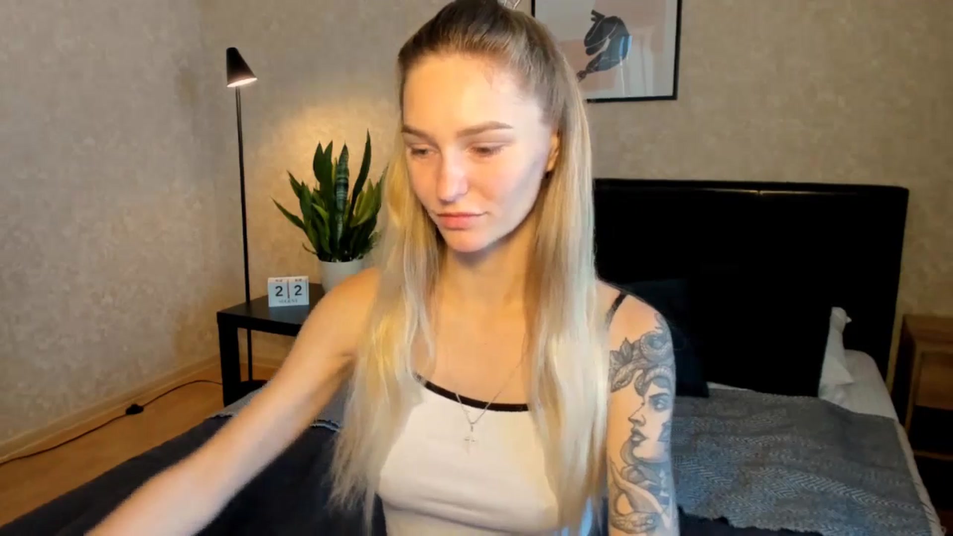 Gallery image thumbnail from Miliain's myfreecams stream on, 08/22/2025, 06:15 image 17 of 20