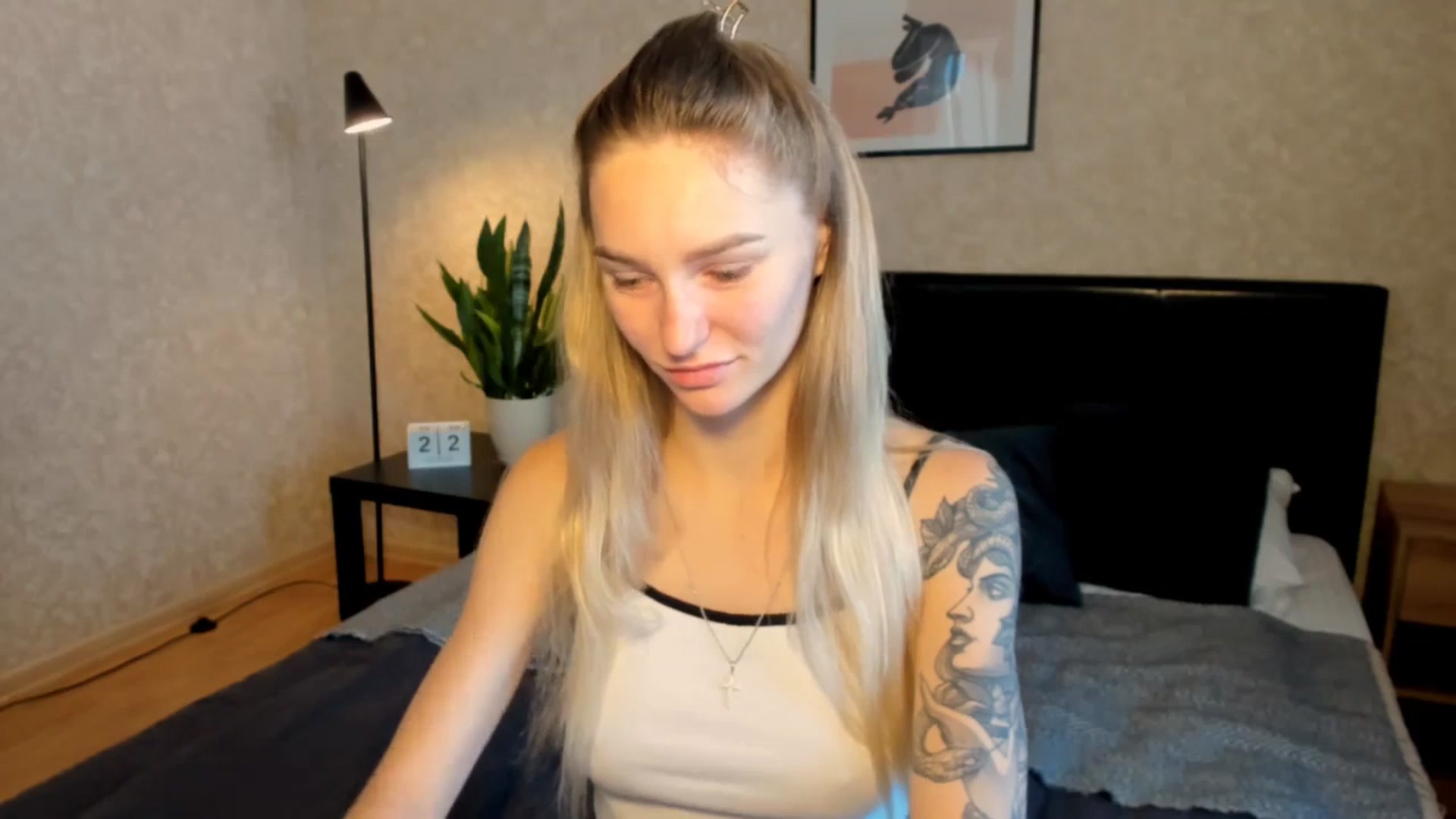 Gallery image thumbnail from Miliain's myfreecams stream on, 08/22/2025, 06:15 image 14 of 20