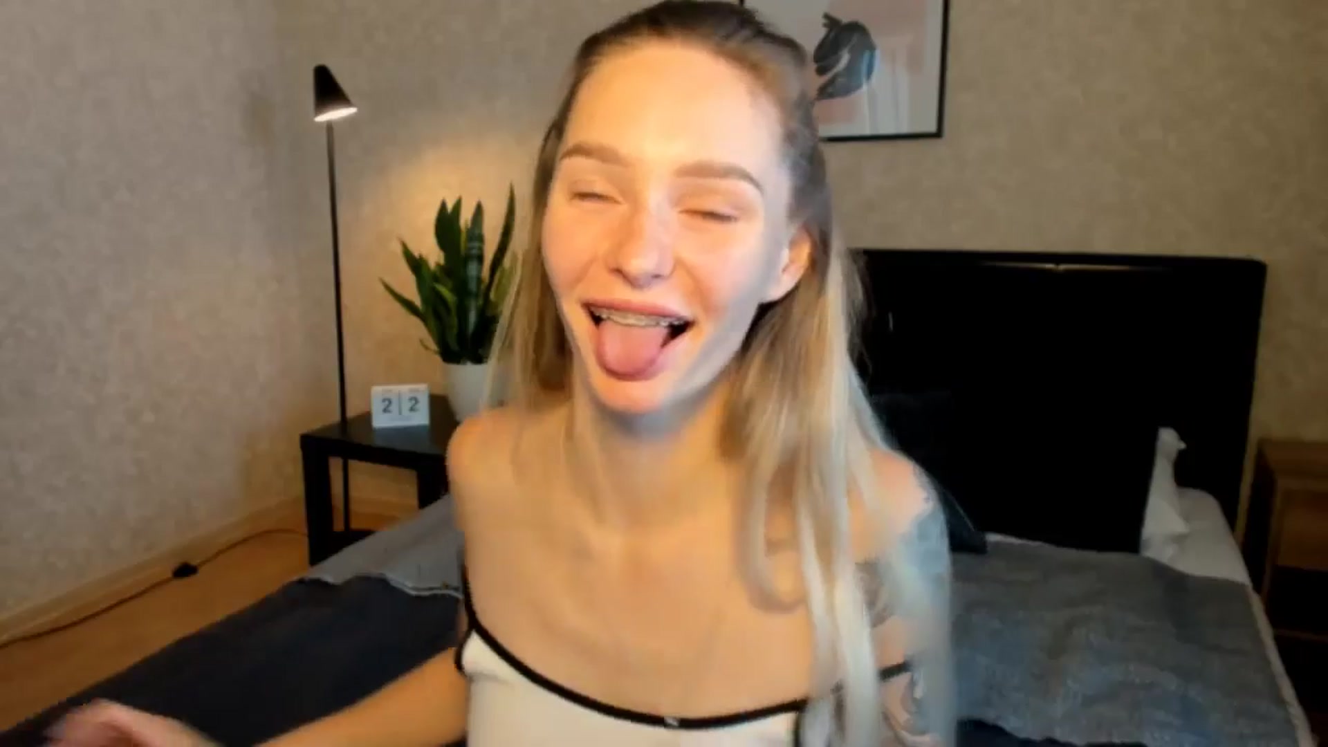 Gallery image thumbnail from Miliain's myfreecams stream on, 08/22/2025, 08:23 image 3 of 20