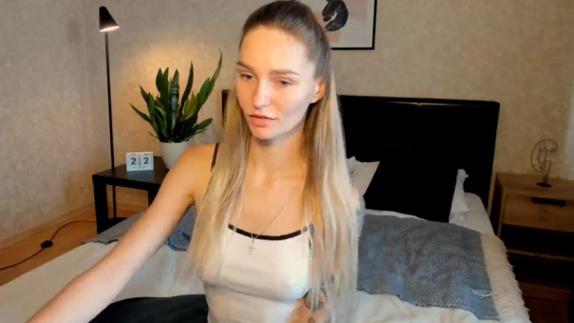 Gallery image thumbnail from Miliain's myfreecams stream on, 08/22/2025, 12:06 image 17 of 20
