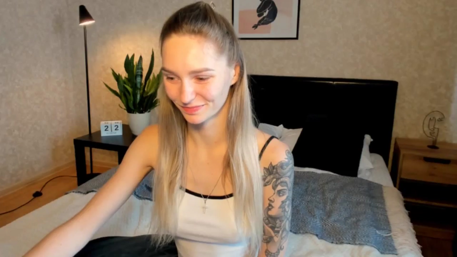 Gallery image thumbnail from Miliain's myfreecams stream on, 08/22/2025, 12:06 image 15 of 20