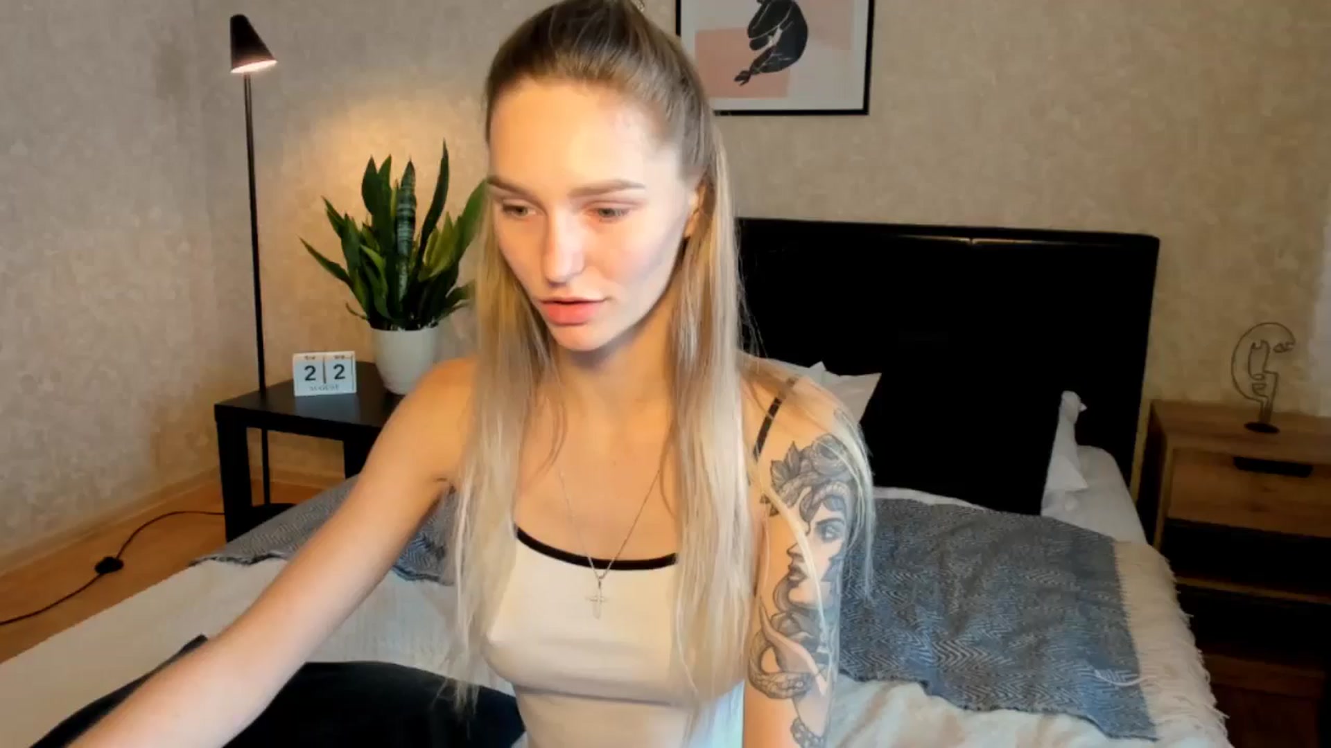 Gallery image thumbnail from Miliain's myfreecams stream on, 08/22/2025, 12:06 image 1 of 20