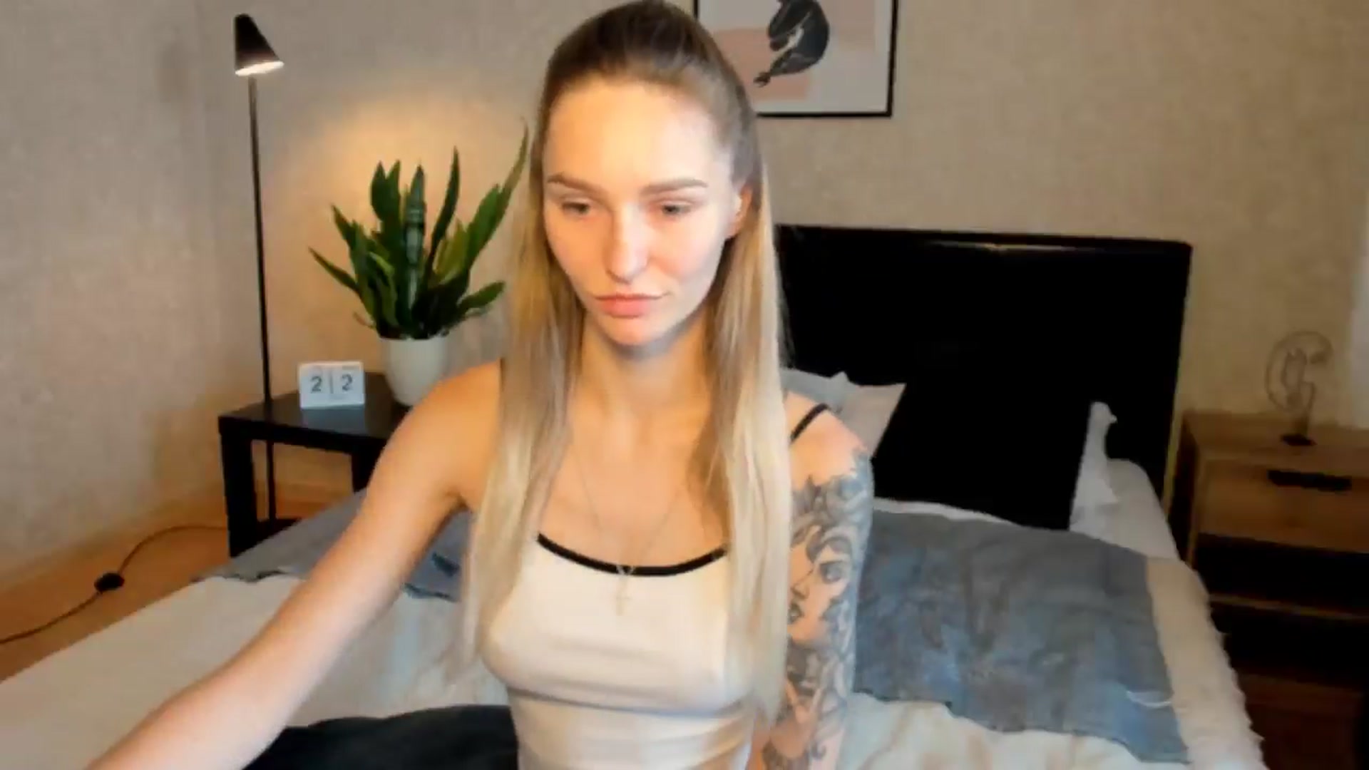 Gallery image thumbnail from Miliain's myfreecams stream on, 08/22/2025, 12:06 image 12 of 20