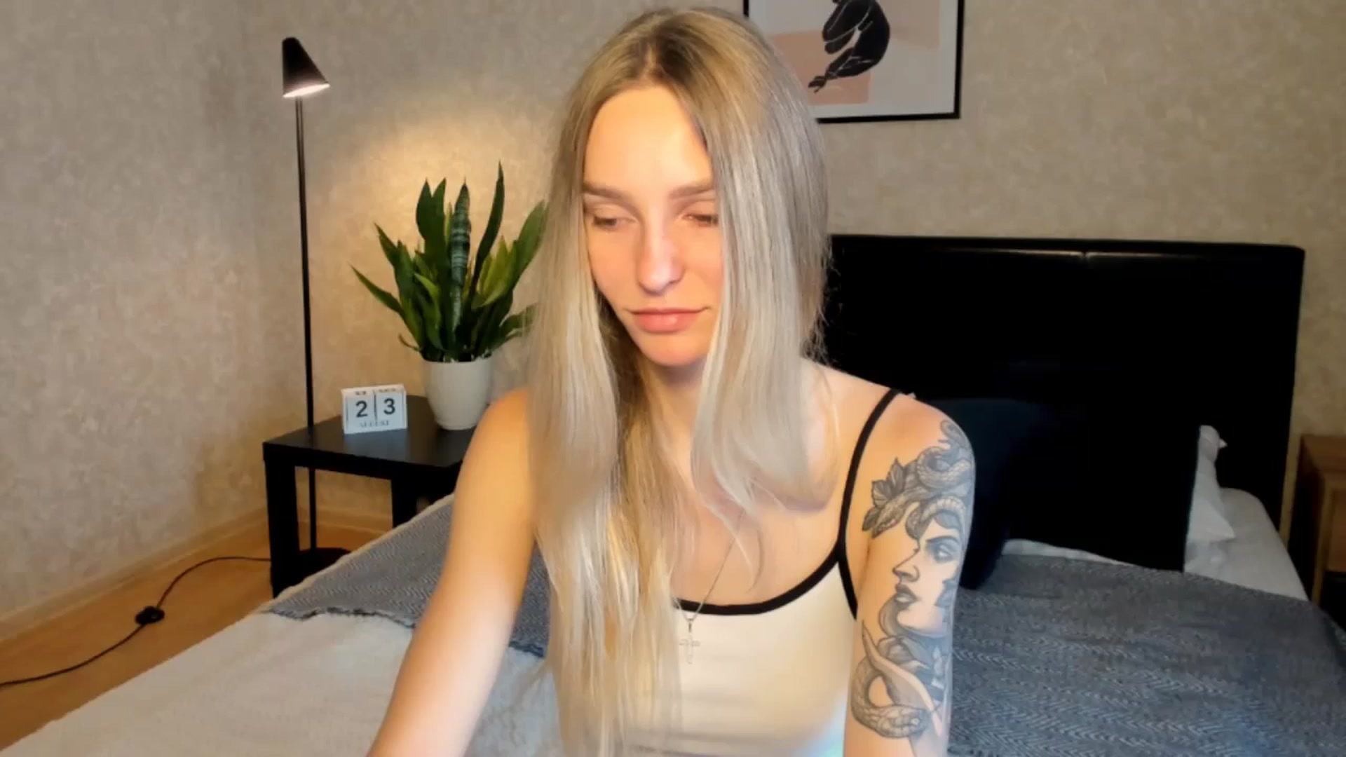 Gallery image thumbnail from Miliain's myfreecams stream on, 08/23/2025, 13:10 image 1 of 20