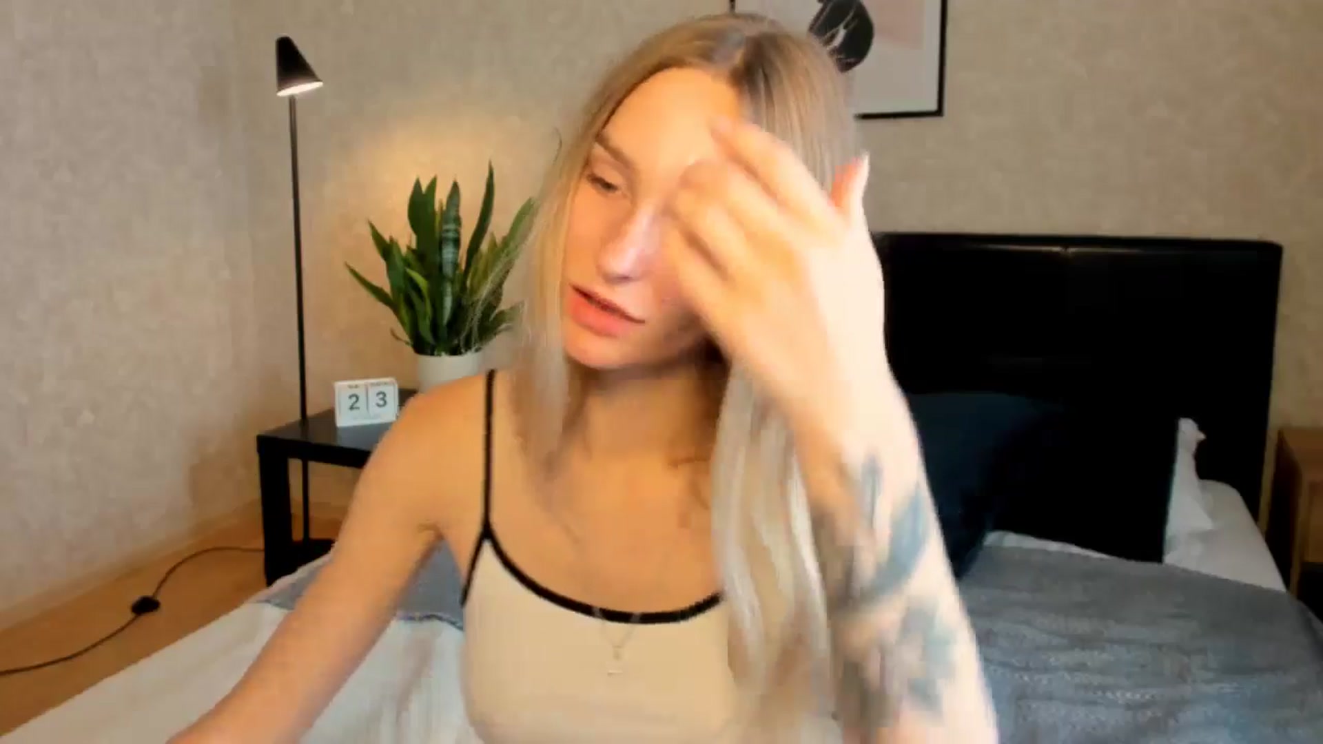 Gallery image thumbnail from Miliain's myfreecams stream on, 08/23/2025, 13:10 image 20 of 20