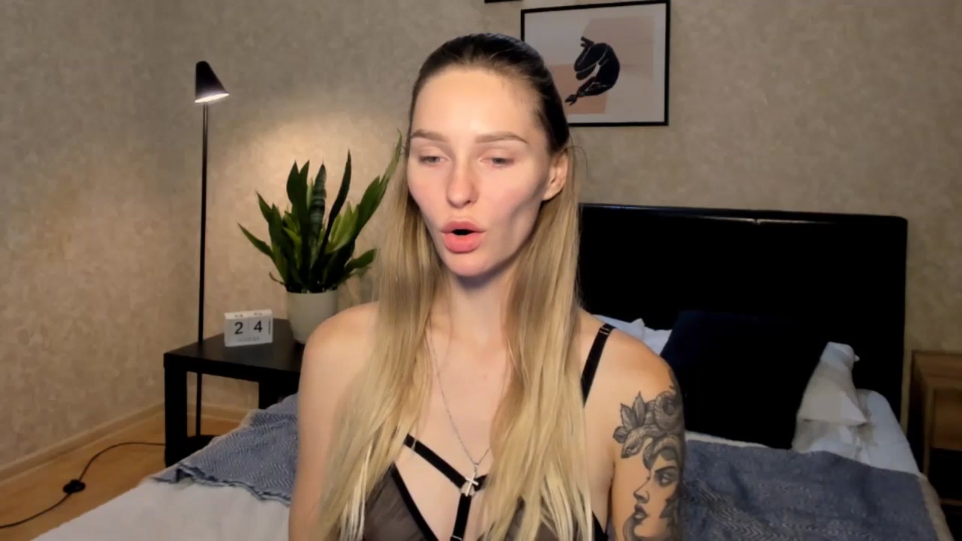 Gallery image thumbnail from Miliain's myfreecams stream on, 08/24/2025, 17:20 image 13 of 20