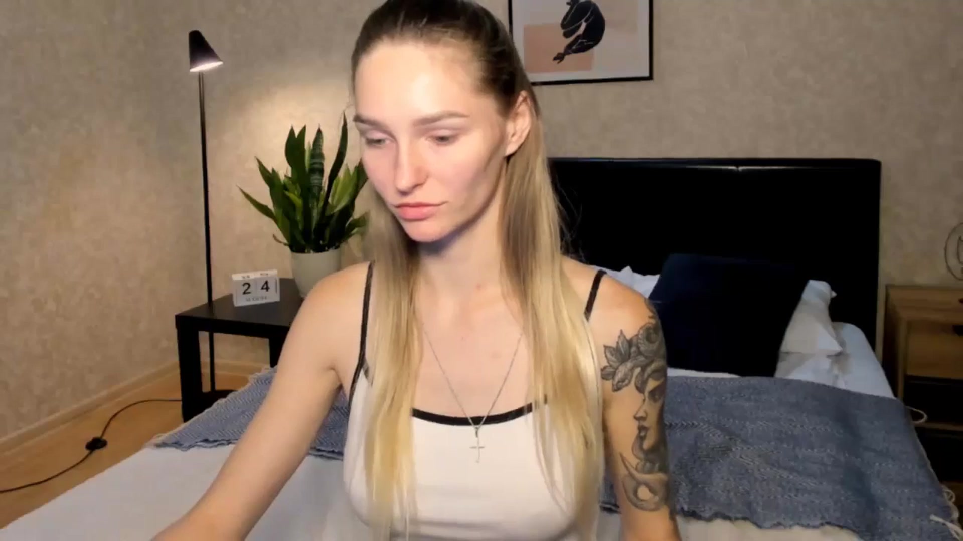 Gallery image thumbnail from Miliain's myfreecams stream on, 08/24/2025, 19:02 image 15 of 20