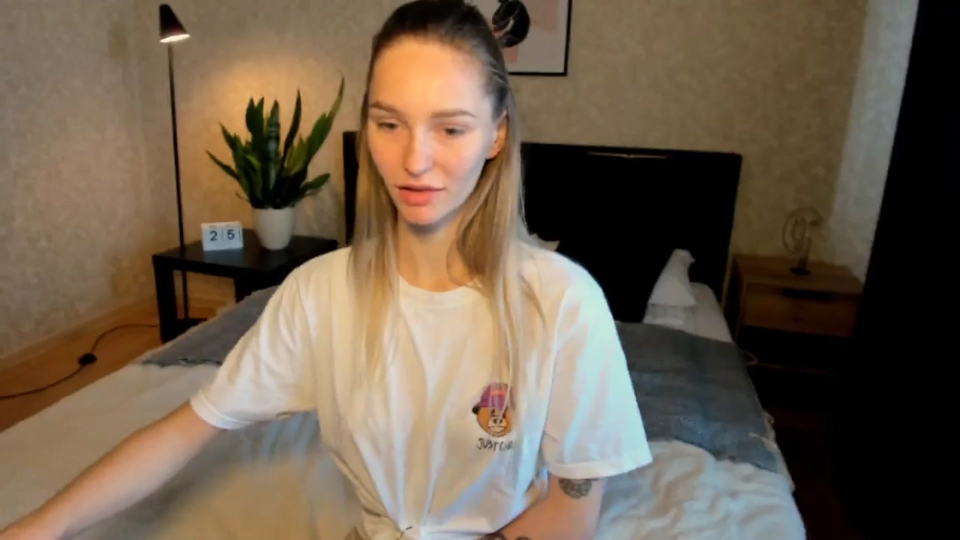 Gallery image thumbnail from Miliain's myfreecams stream on, 08/25/2025, 08:38 image 19 of 20