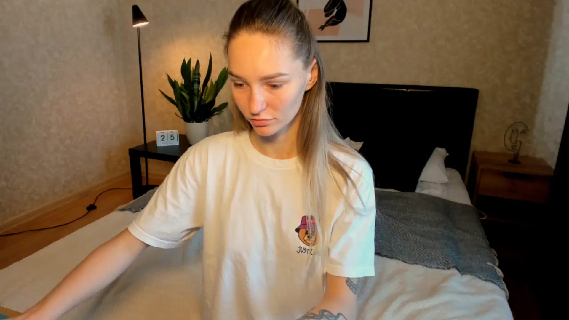 Gallery image thumbnail from Miliain's myfreecams stream on, 08/25/2025, 08:38 image 2 of 20