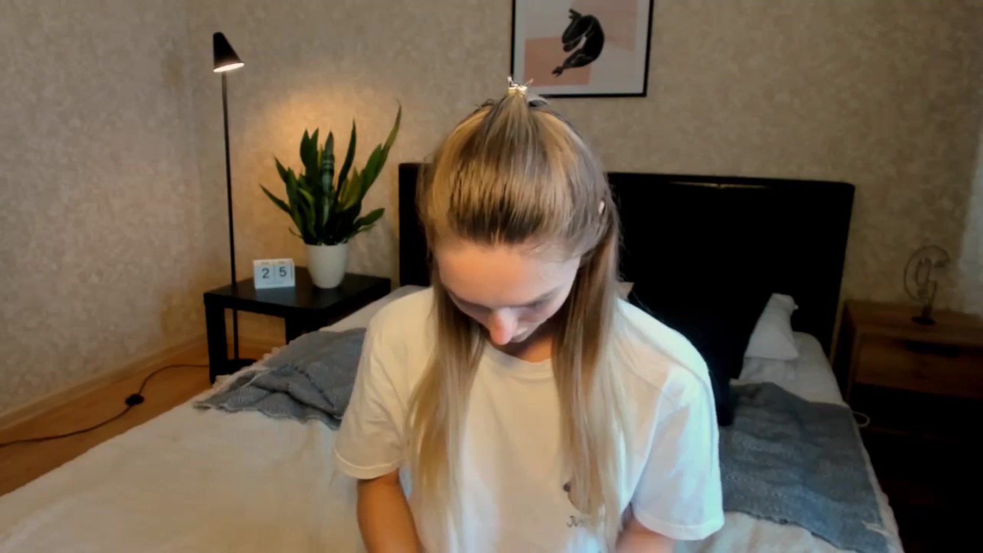 Gallery image thumbnail from Miliain's myfreecams stream on, 08/25/2025, 13:05 image 14 of 20