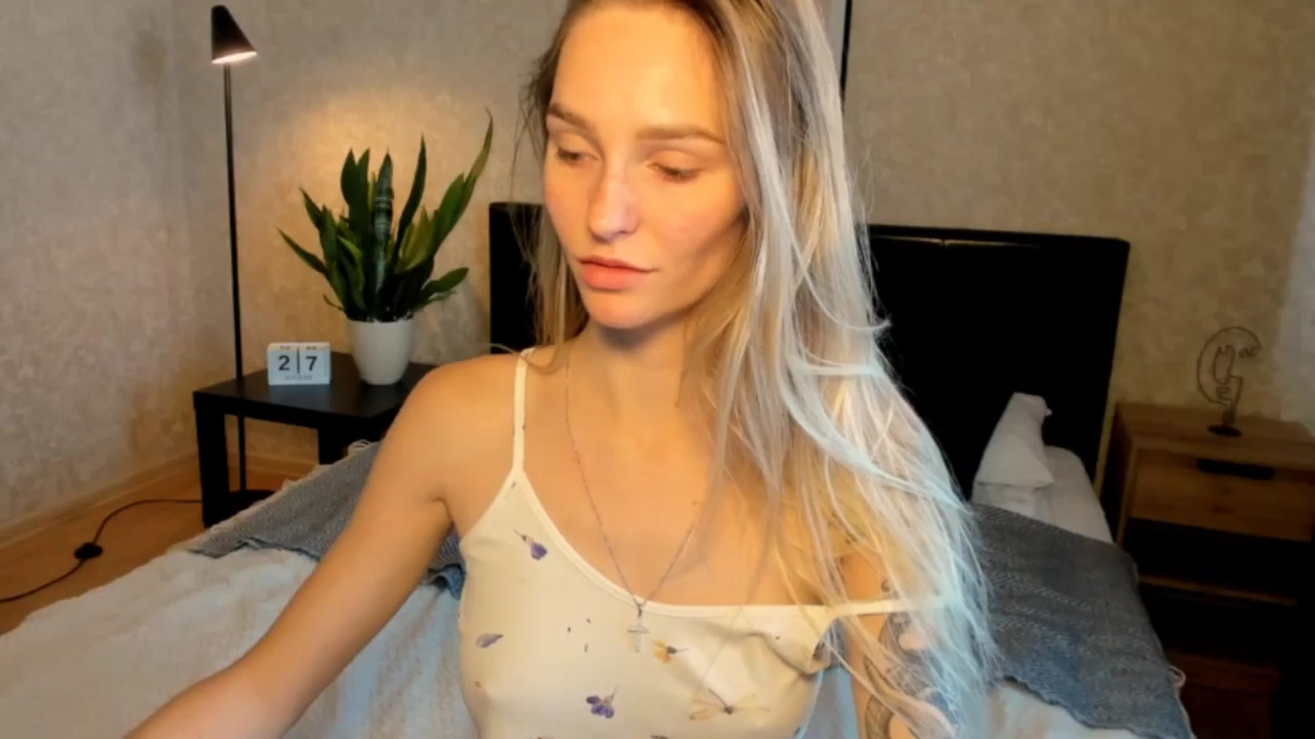 Gallery image thumbnail from Miliain's myfreecams stream on, 08/27/2025, 08:28 image 14 of 20