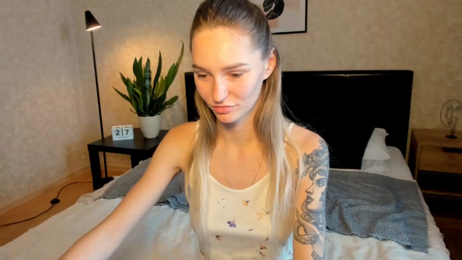 Gallery image thumbnail from Miliain's myfreecams stream on, 08/27/2025, 12:06 image 16 of 20