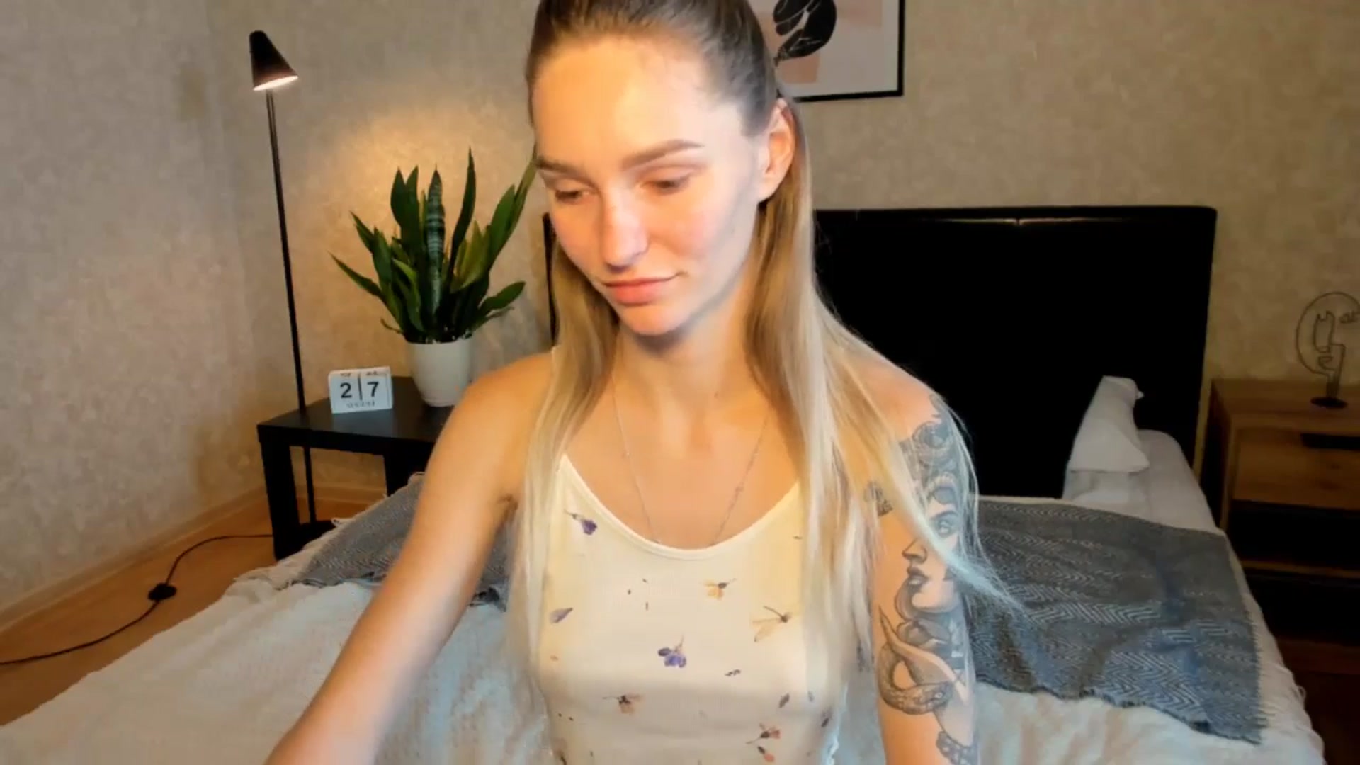 Gallery image thumbnail from Miliain's myfreecams stream on, 08/27/2025, 12:06 image 15 of 20
