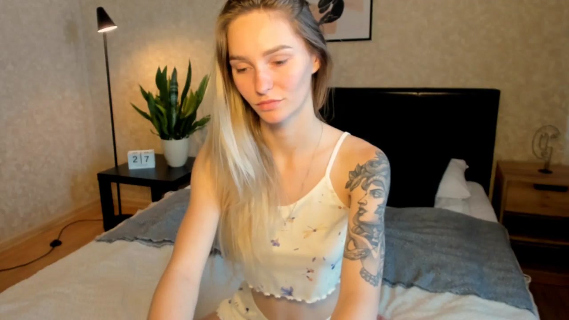 Gallery image thumbnail from Miliain's myfreecams stream on, 08/27/2025, 12:06 image 8 of 20