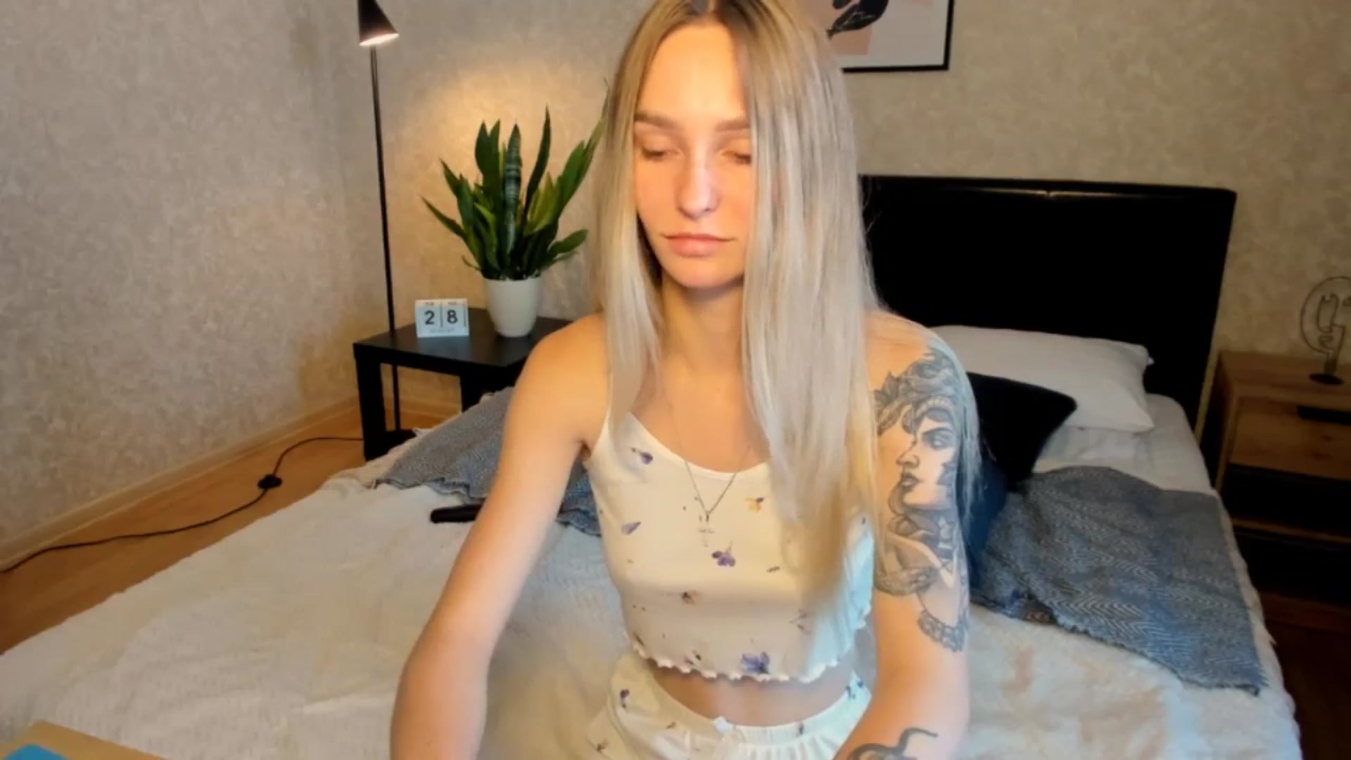 Gallery image thumbnail from Miliain's myfreecams stream on, 08/28/2025, 08:47 image 17 of 20