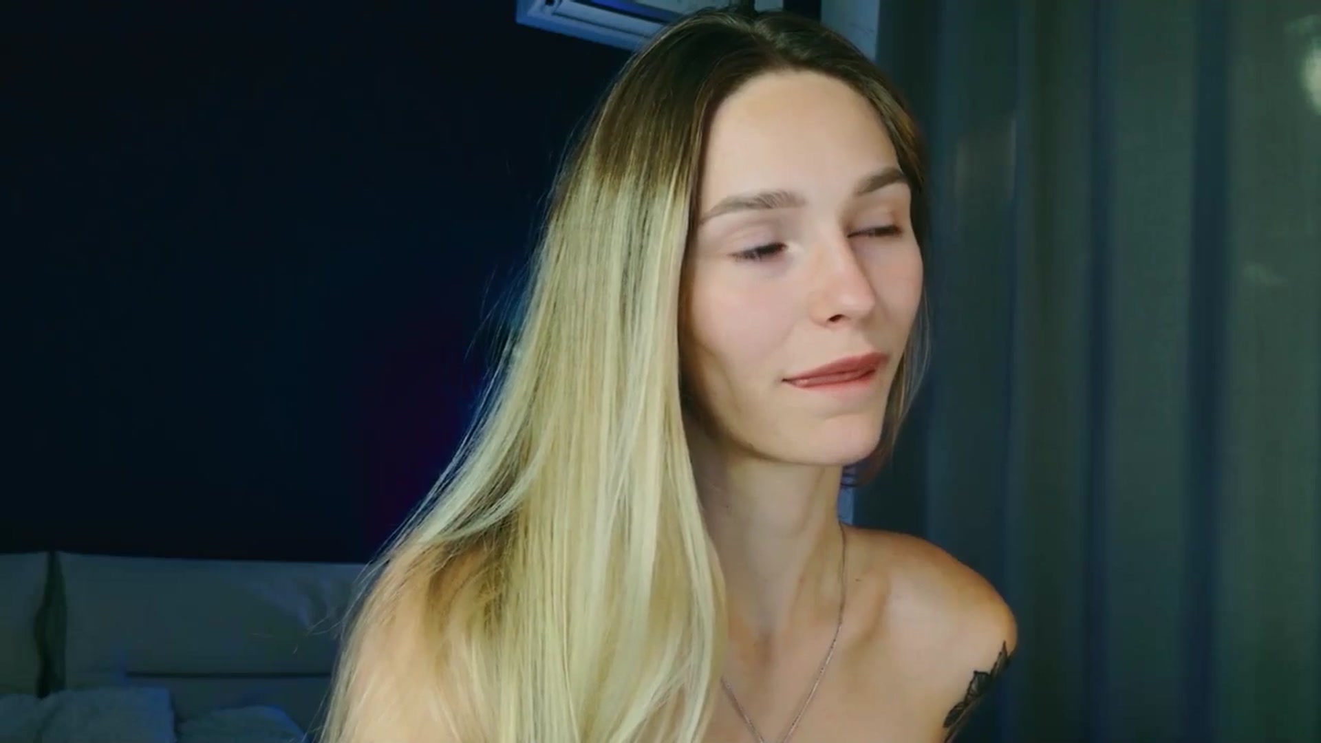 Gallery image thumbnail from Miliain's myfreecams stream on, 09/02/2025, 17:21 image 3 of 20