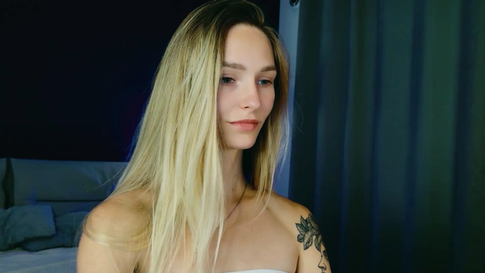 Gallery image thumbnail from Miliain's myfreecams stream on, 09/02/2025, 17:21 image 8 of 20